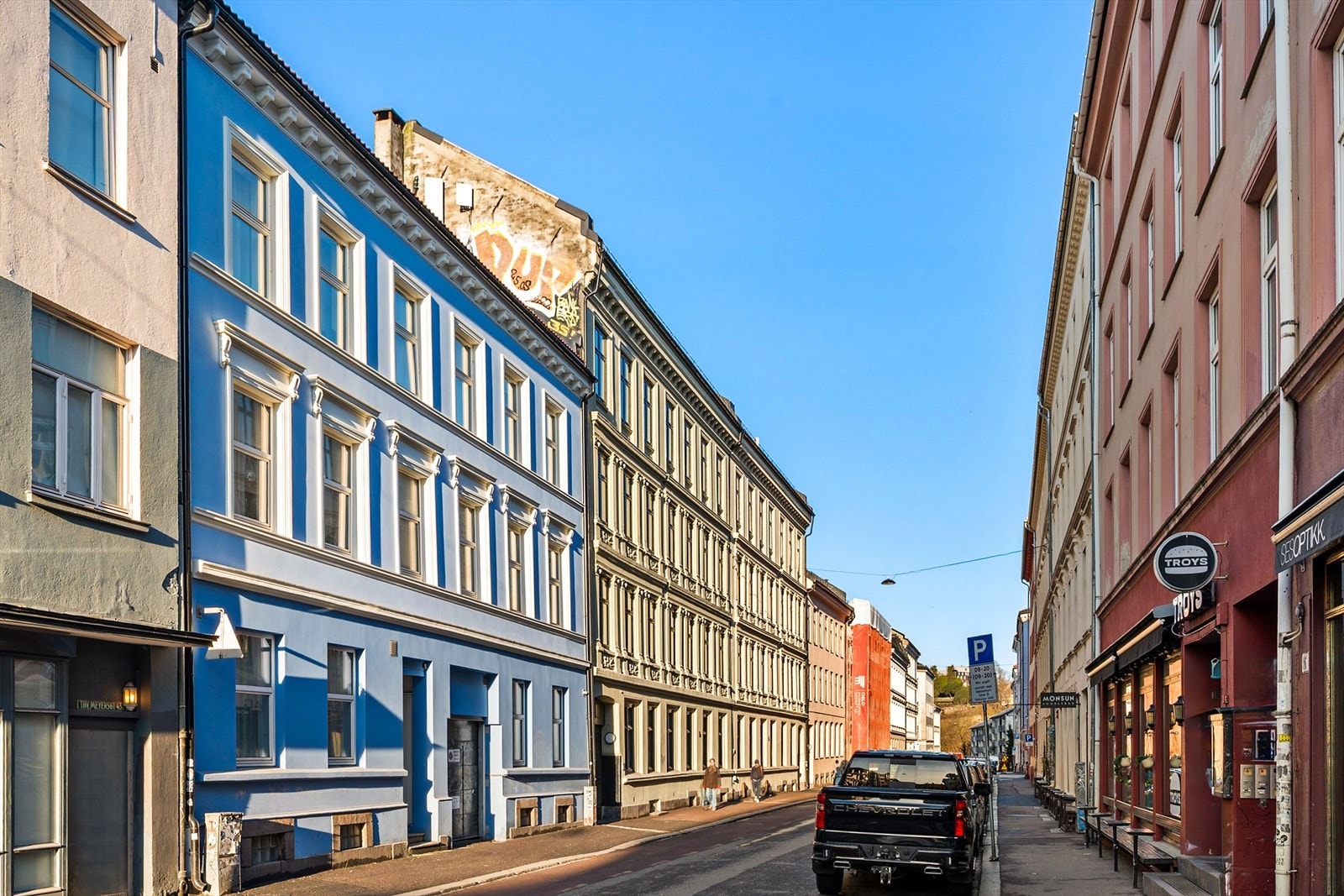 Området er preget av klassisk byarkitektur og tilbyr enkel tilgang til Oslo sentrum og nærliggende grøntområder. Galleribilde