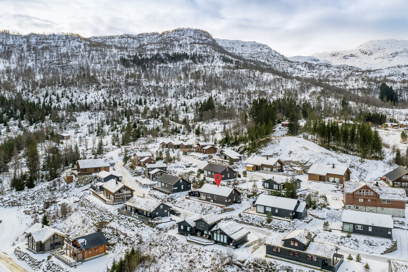 Velkommen til Haugane 122, presentert av eiendomsmegler Christoffer Haugeberg Våge. Foto: Vestbris Galleribilde