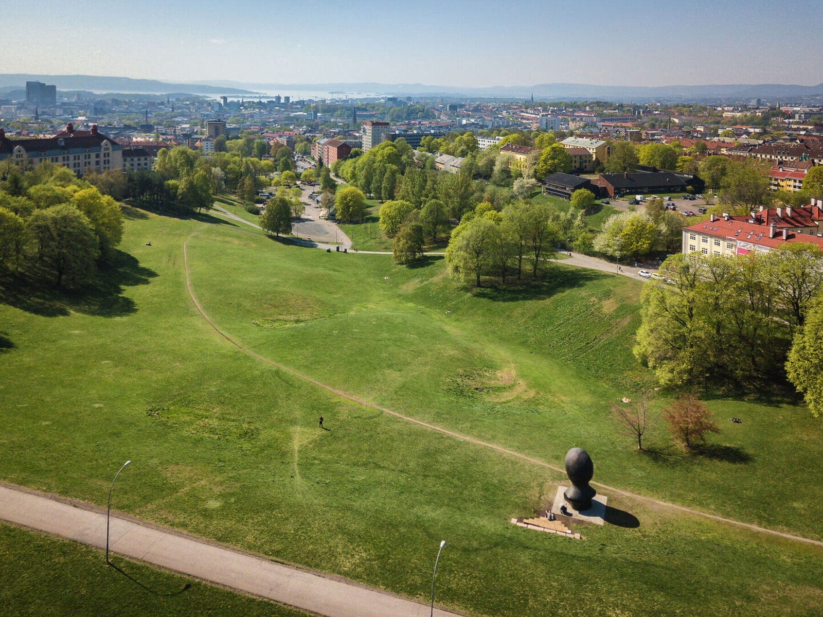 Vidunderlige Torshovdalen er et flott parkområde som byr på flotte turmuligheter hele året. Galleribilde