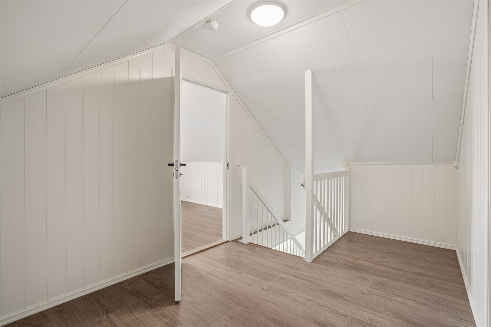 Gangen i 2. etasje. Galleribilde