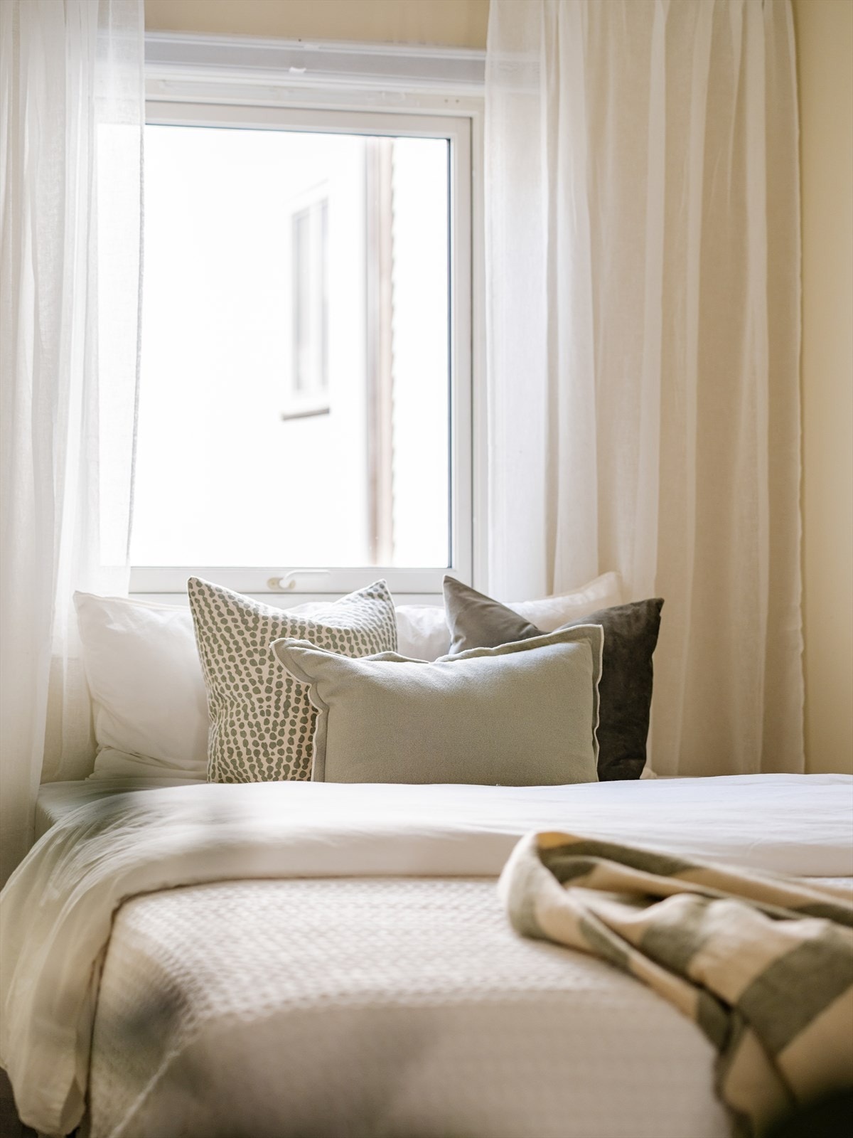 Et lunt og skjermet rom perfekt for hvile. Galleribilde
