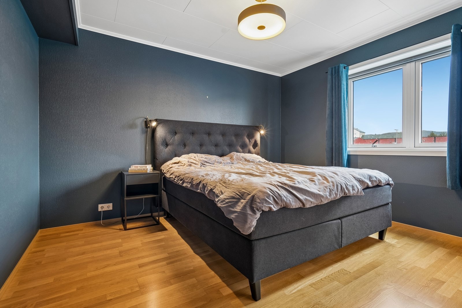 Meget stort og flott soverom Galleribilde