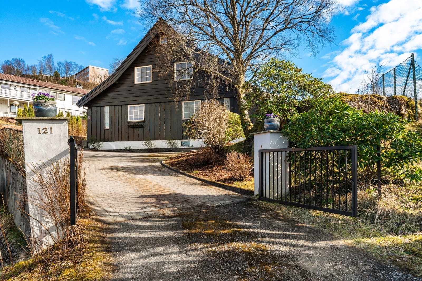 Velkommen til visning i Sælenveien 121! Galleribilde