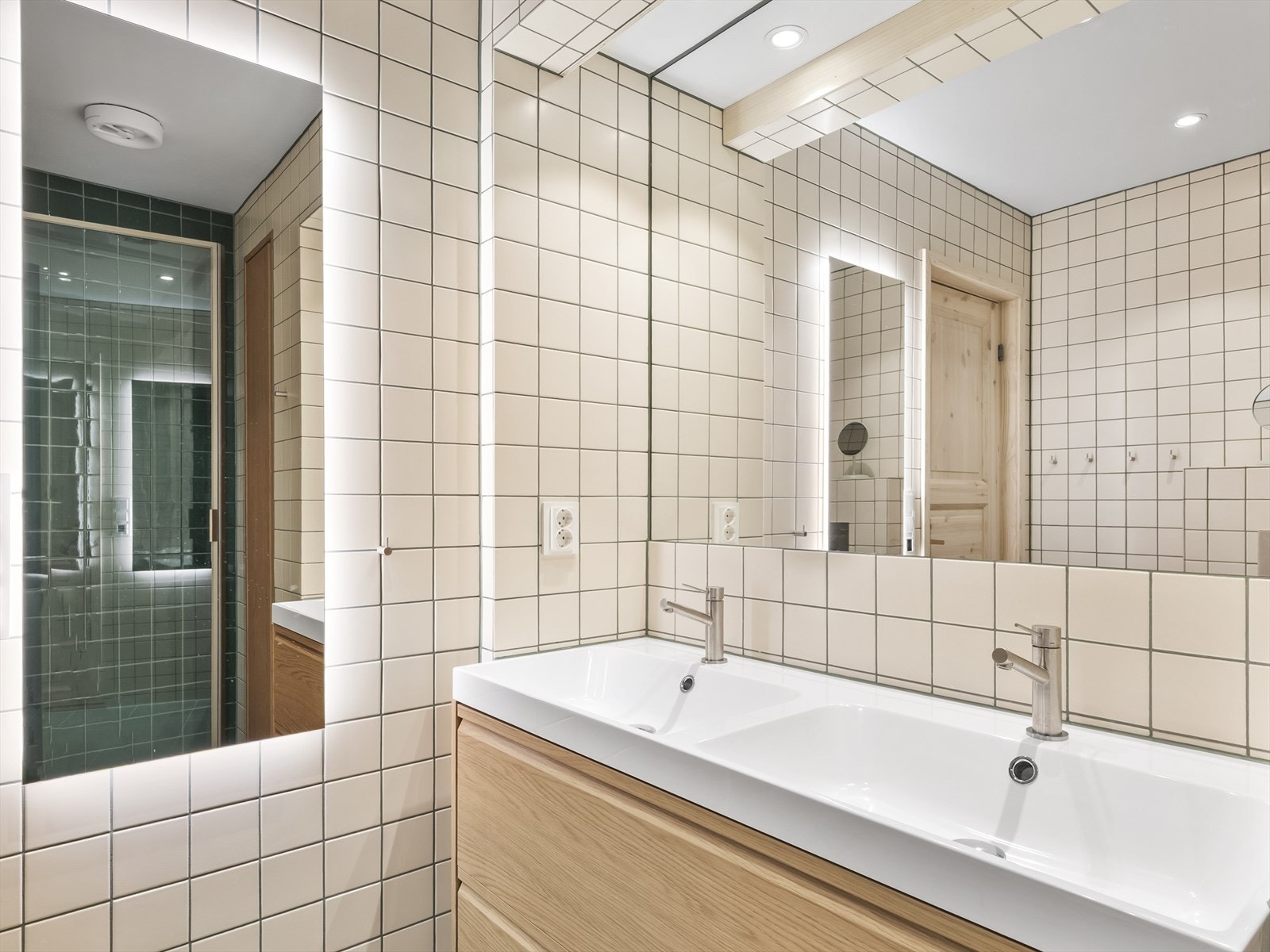 Badet har elektrisk avtrekksluke. Galleribilde