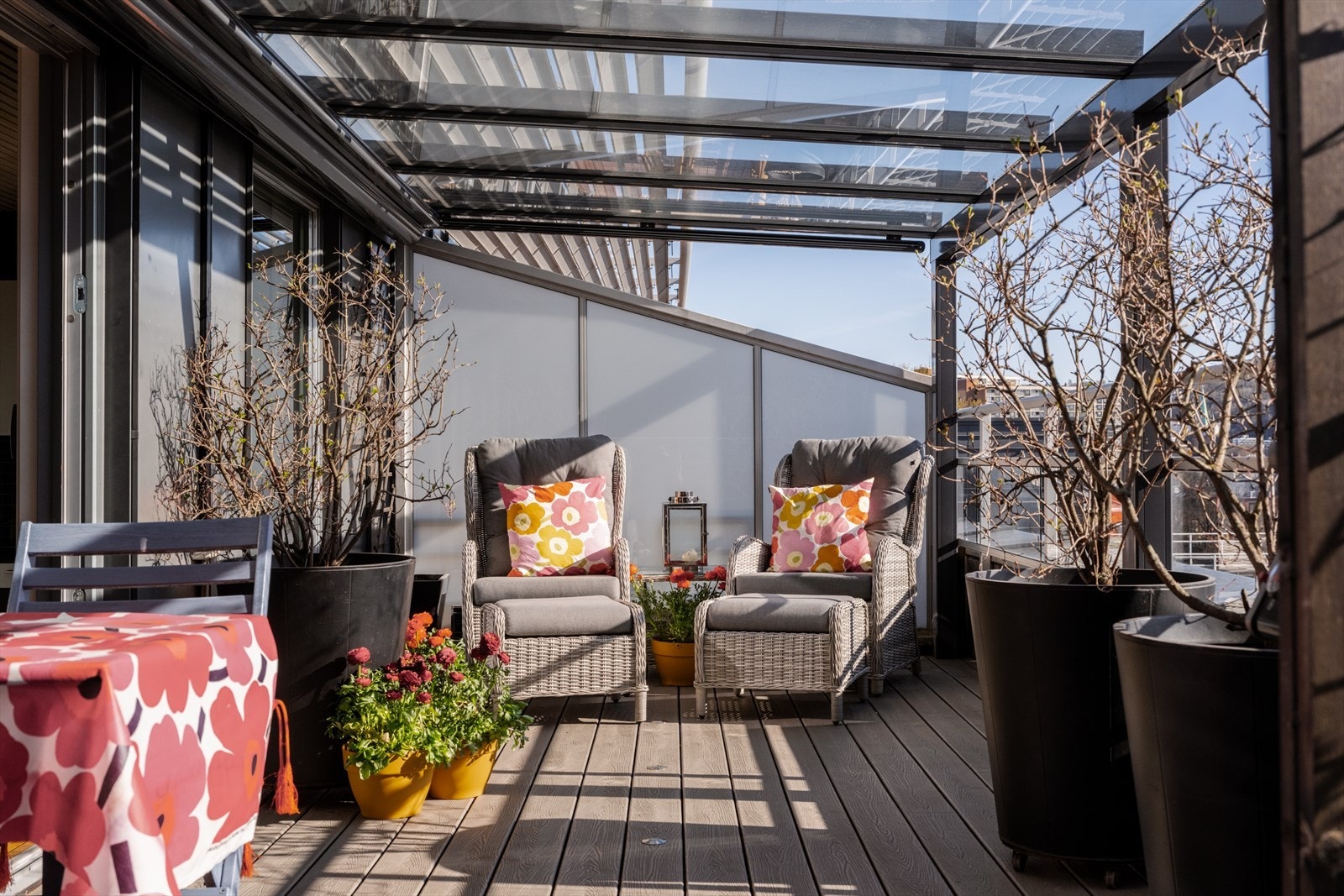 Dette er en unik og moderne toppleilighet med 58 kvm privat takterrasse! Galleribilde