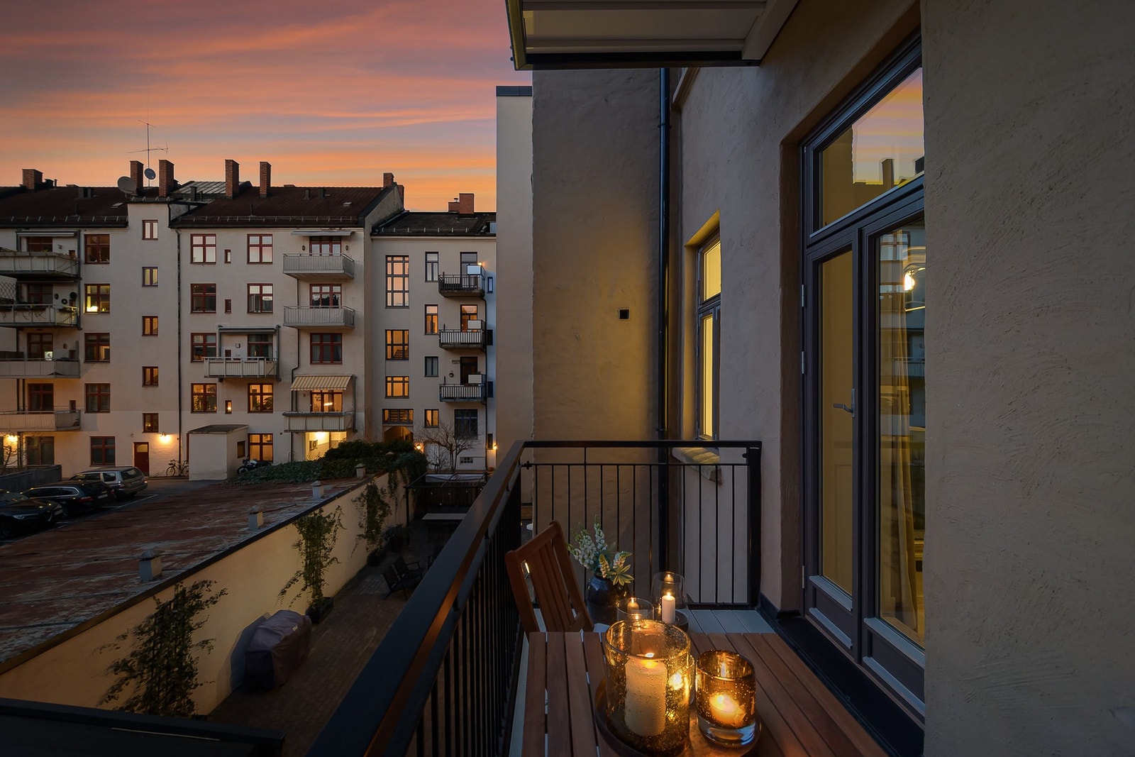 På balkongen får du 5 m² til rådighet. Galleribilde
