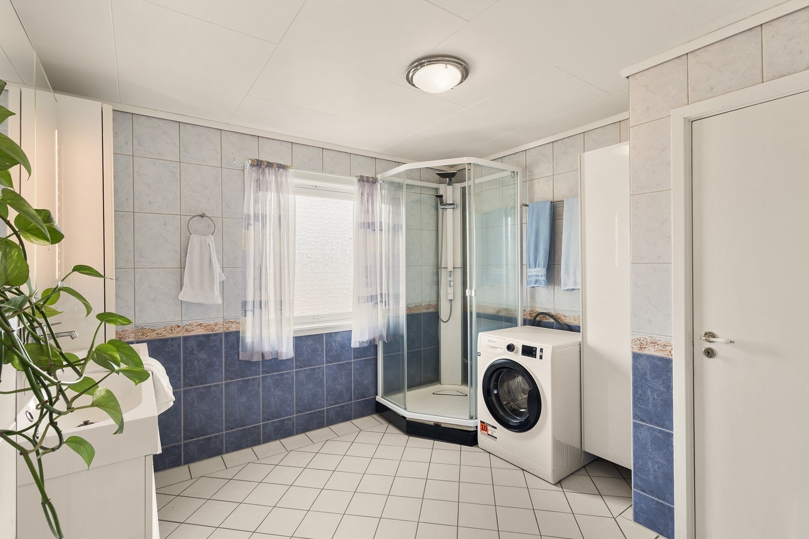 Videre har badet opplegg for vaskemaskin Galleribilde