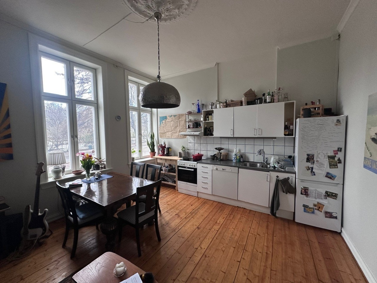 Stue/kjøkken Galleribilde