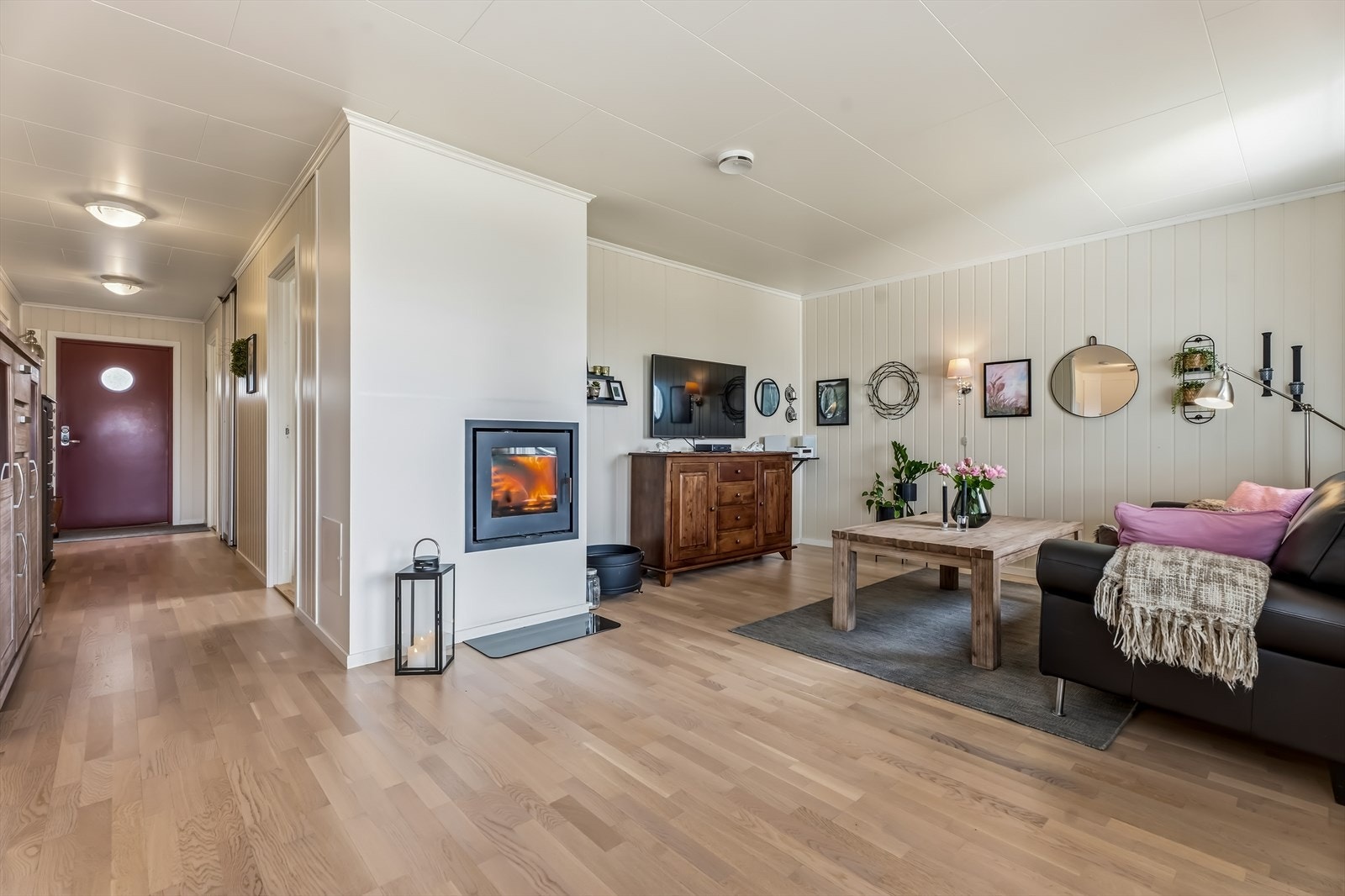 Leiligheten har en gjennomtenkt planløsning hvor de sosiale sonene henger naturlig sammen. Galleribilde