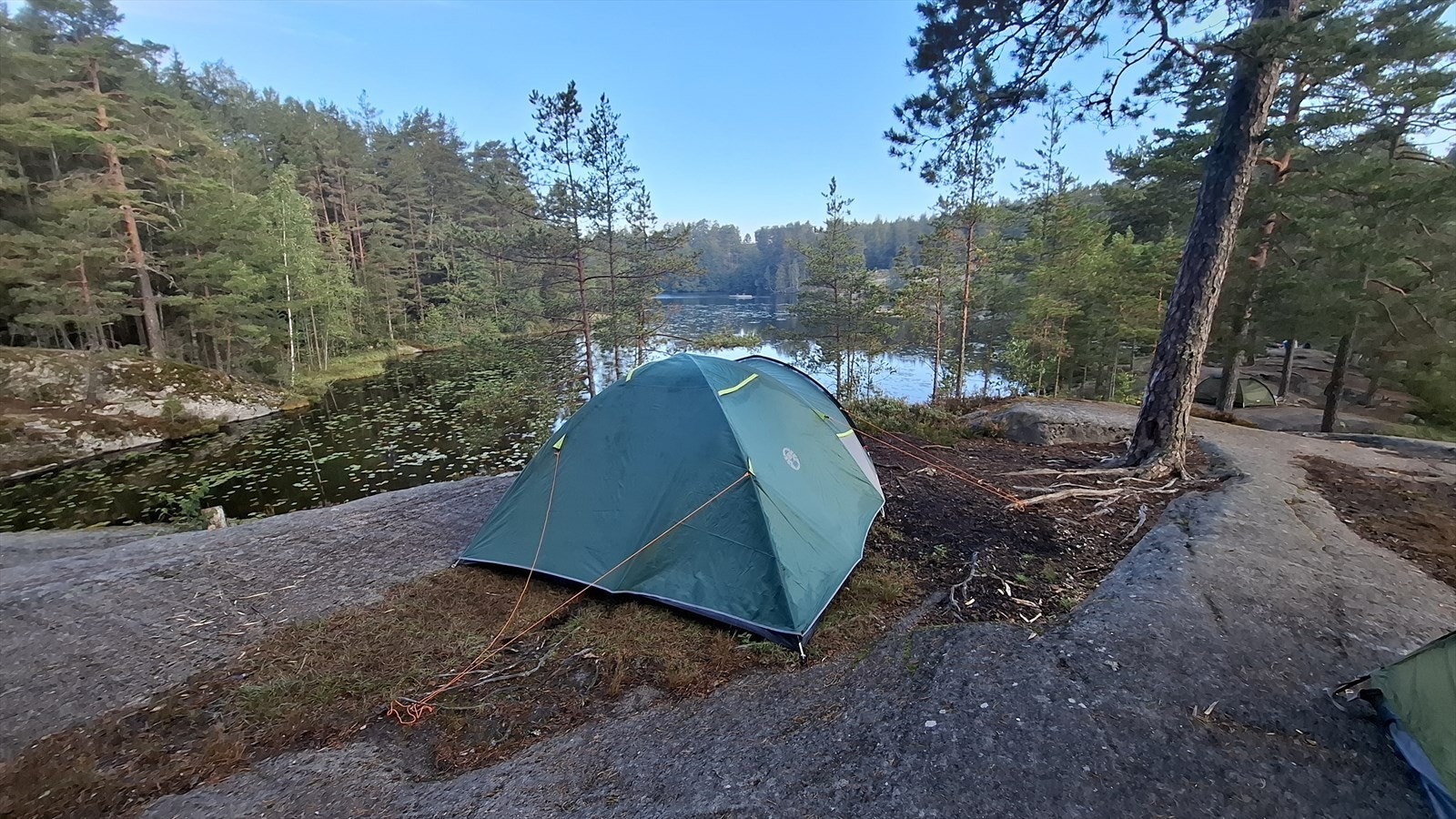 Ulsrudvann i nærområdet gir flotte muligheter for bading, tur og avslapning i naturskjønne omgivelser Galleribilde