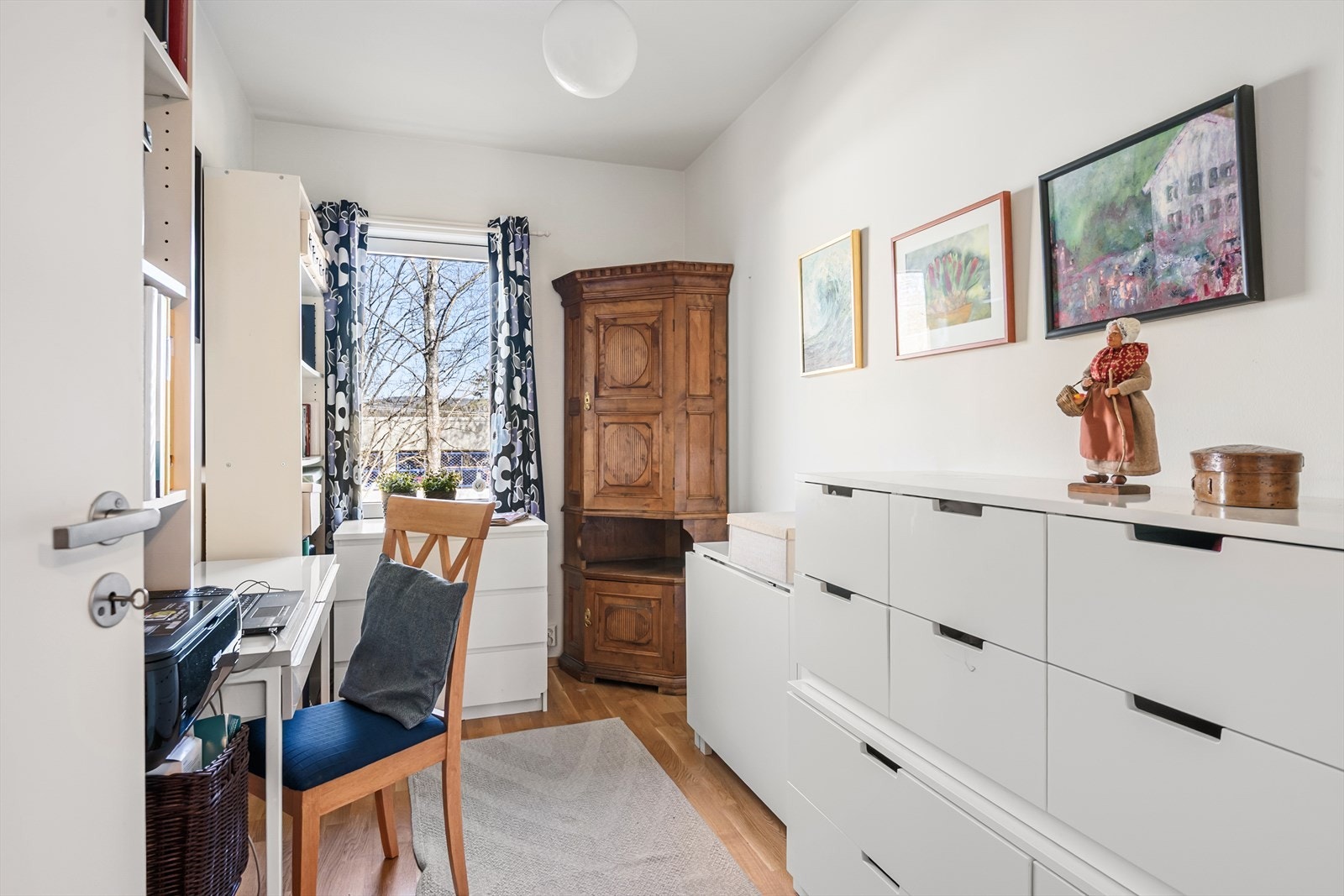 Soverom nummer to er et fleksibelt rom som enkelt kan tilpasses ulike behov. Galleribilde