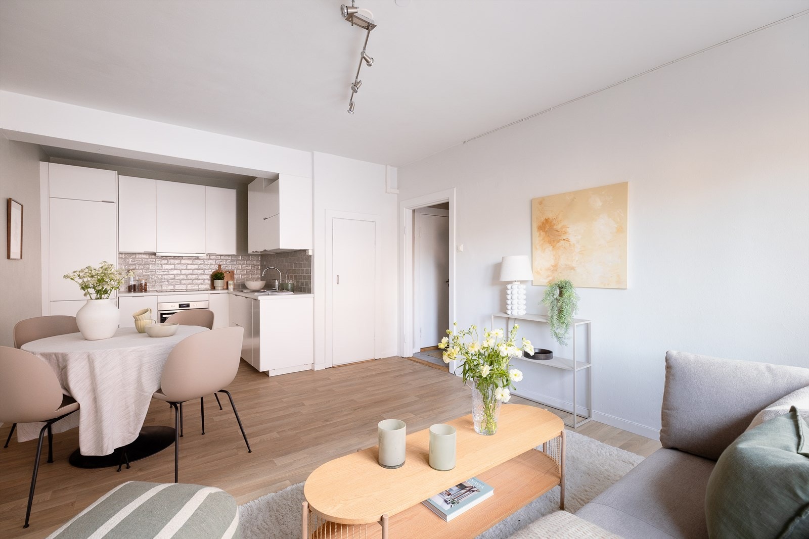 Rommet har en planløsning som gjør det enkelt å innrede. Galleribilde