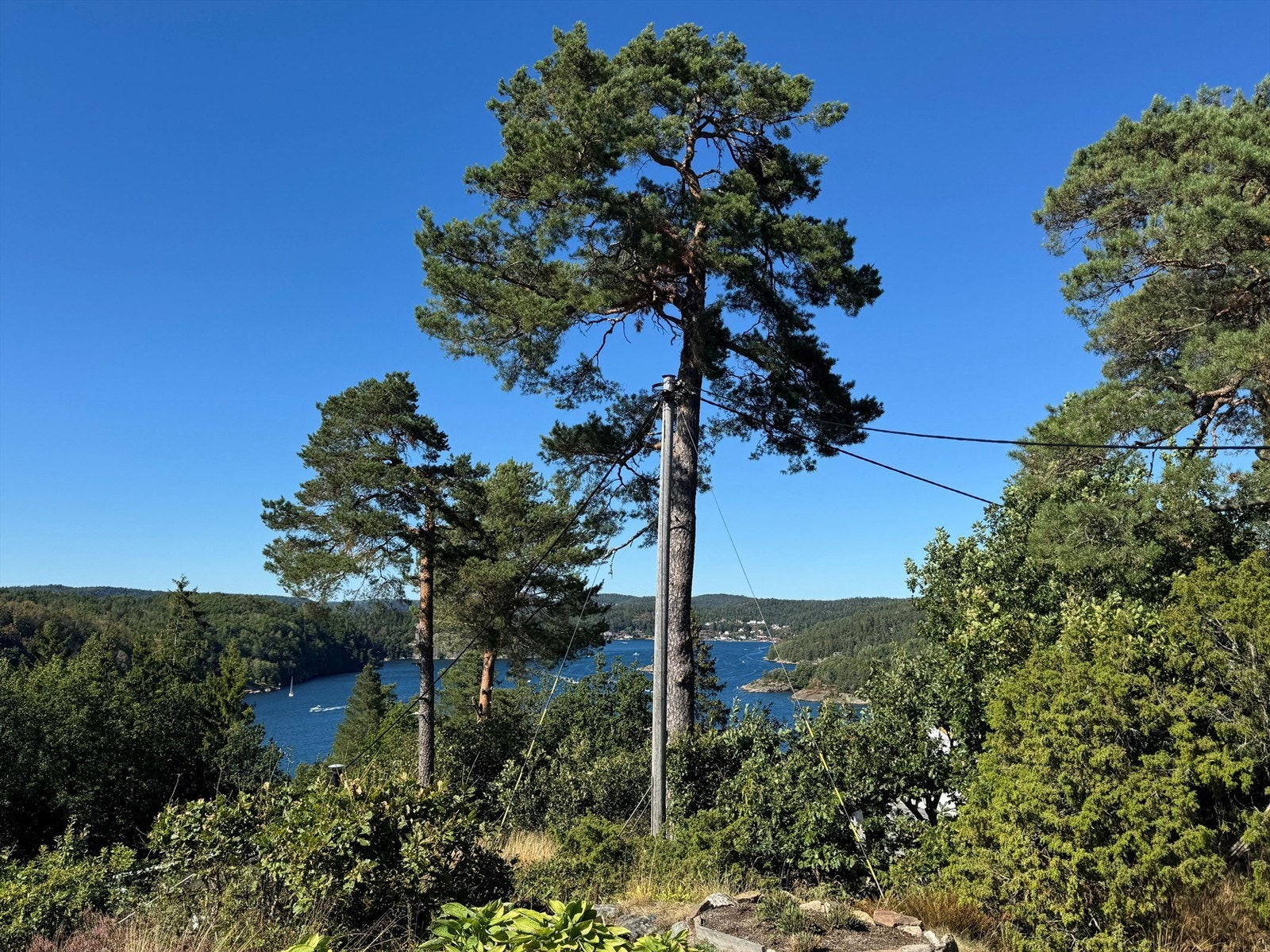 Området er kjent for sin vakre skjærgård og idylliske omgivelser. Galleribilde