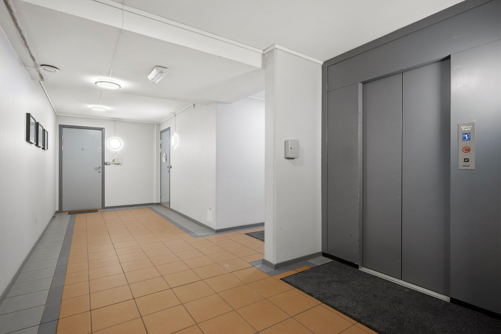 Det er heis i bygget. Galleribilde
