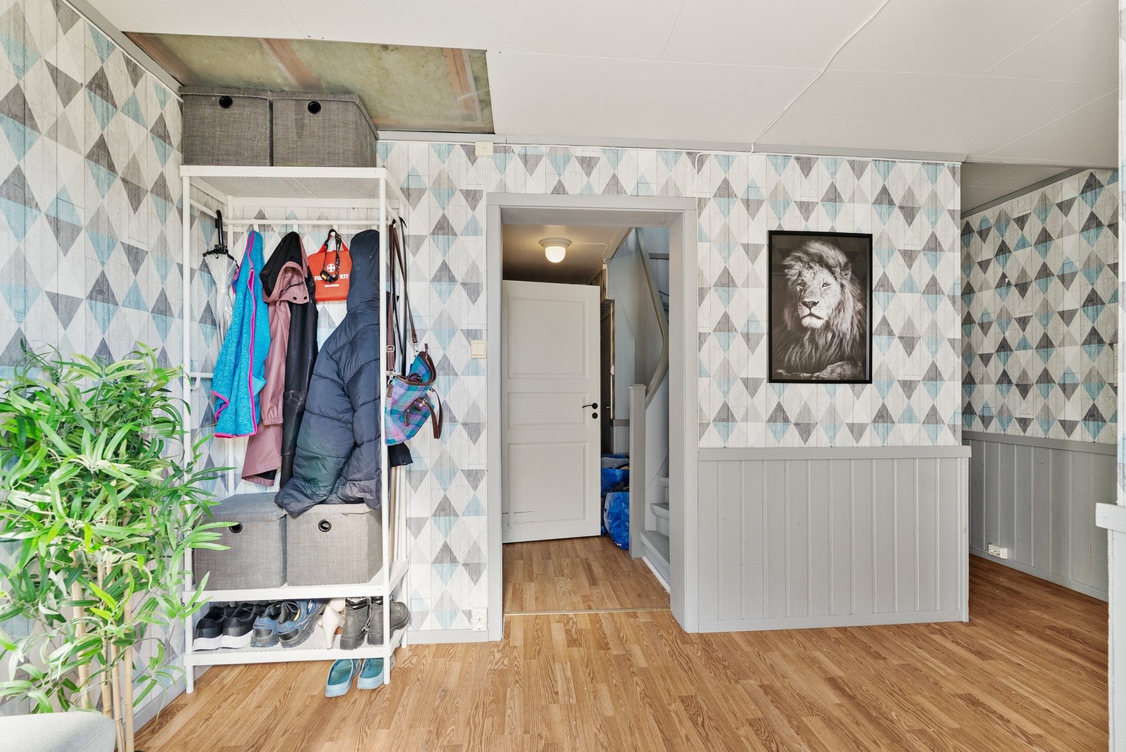 Entré. Galleribilde