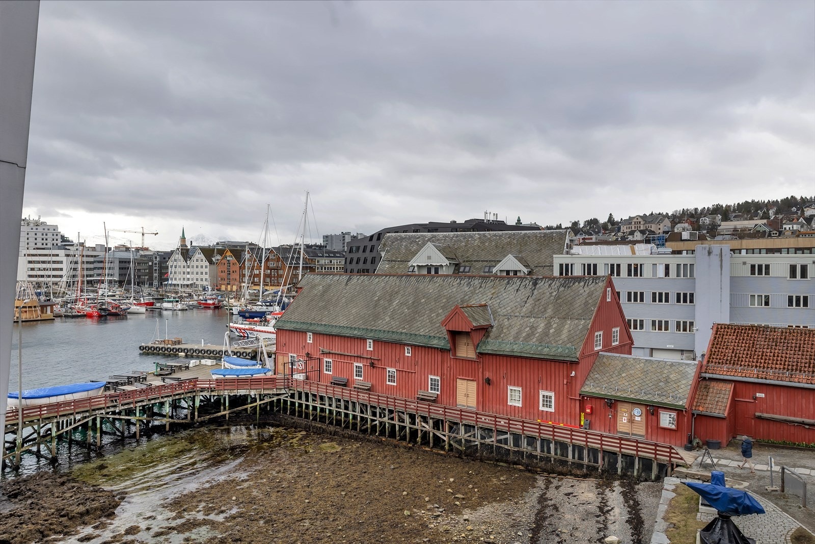 Utsikt mot indre havn Galleribilde