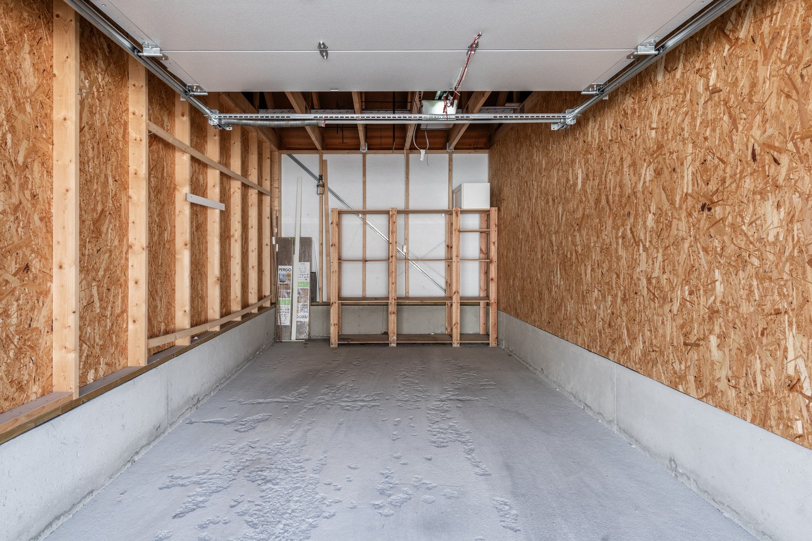 Garasjeplass som medfølger leiligheten på ca. 16 kvm Galleribilde