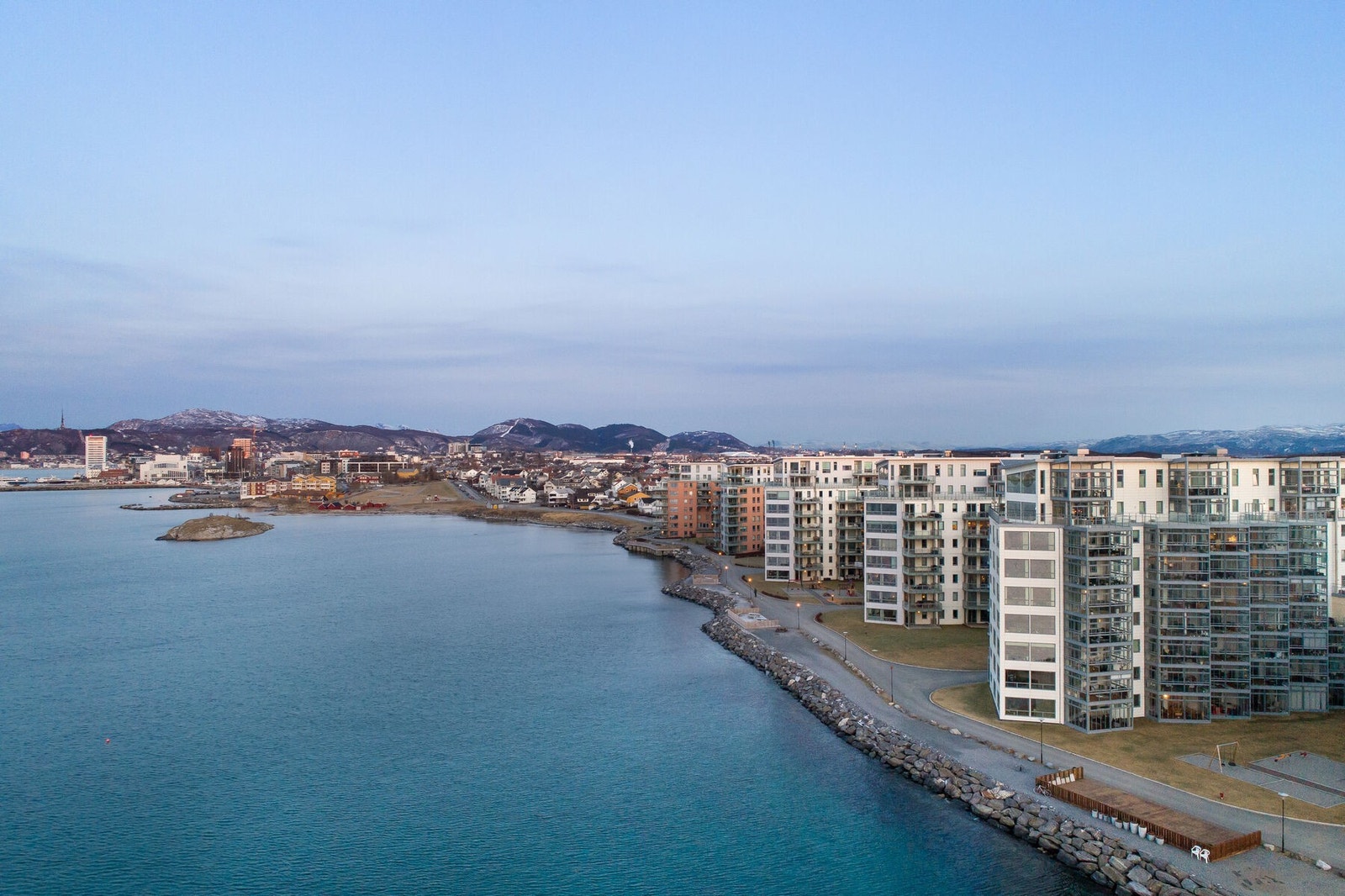 Rolig og godt etablert boligområde. Galleribilde