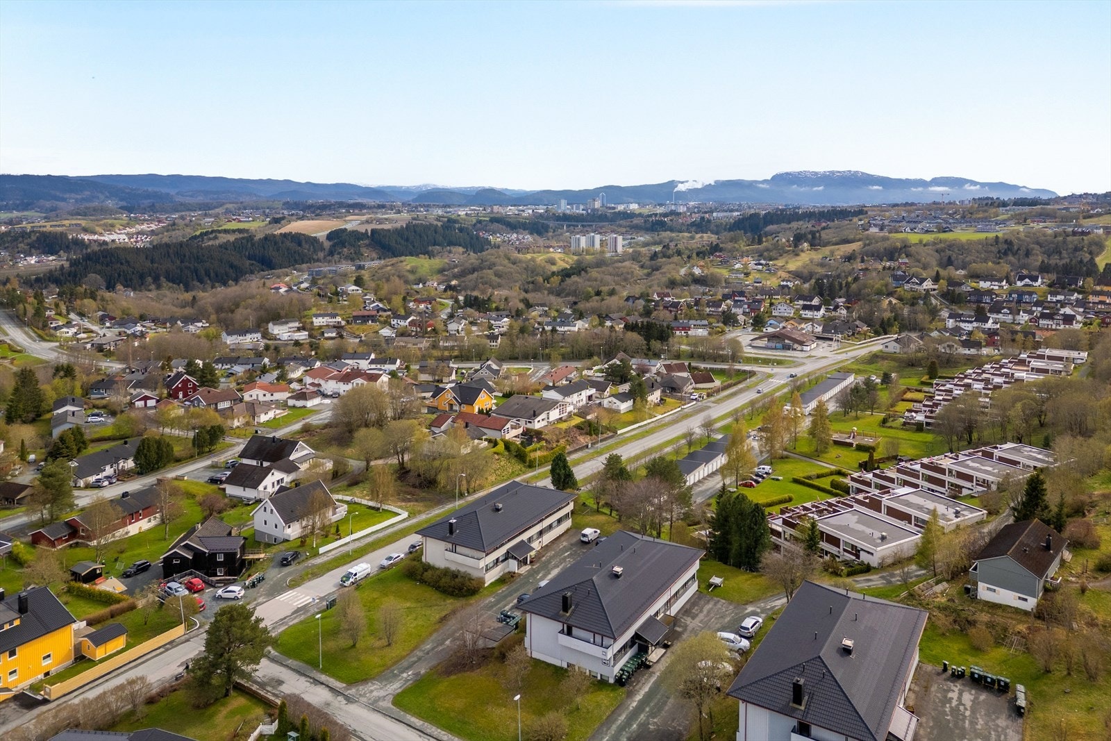 Velkommen til en hyggelig visningsopplevelse! Ta kontakt med megler på m: 952 41 456. Galleribilde