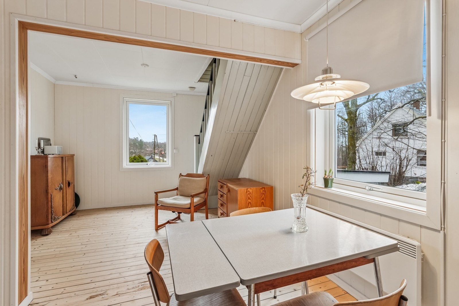 Lys og hyggelig spiseplass Galleribilde