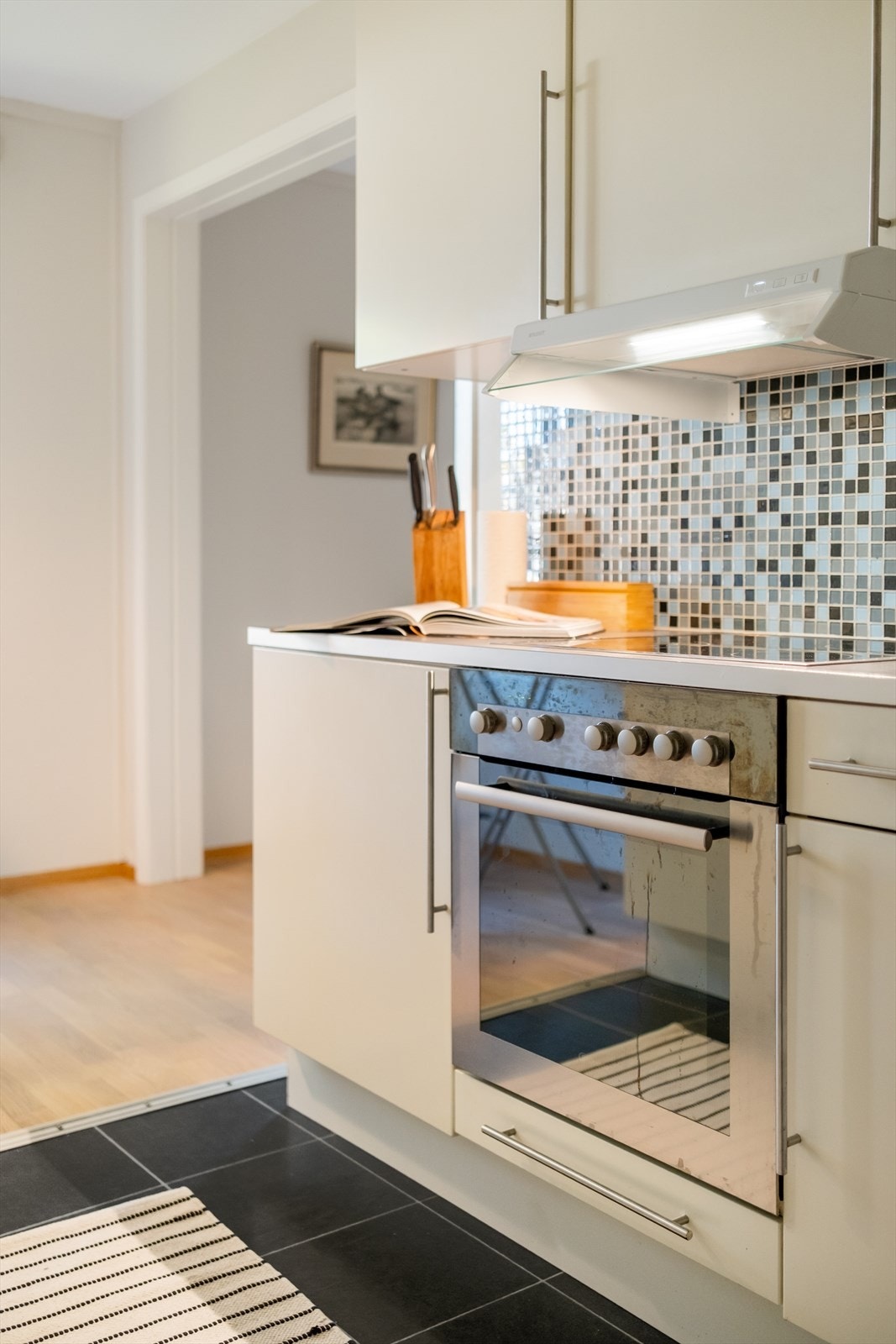 Det er avtrekk over kokeplass. Galleribilde