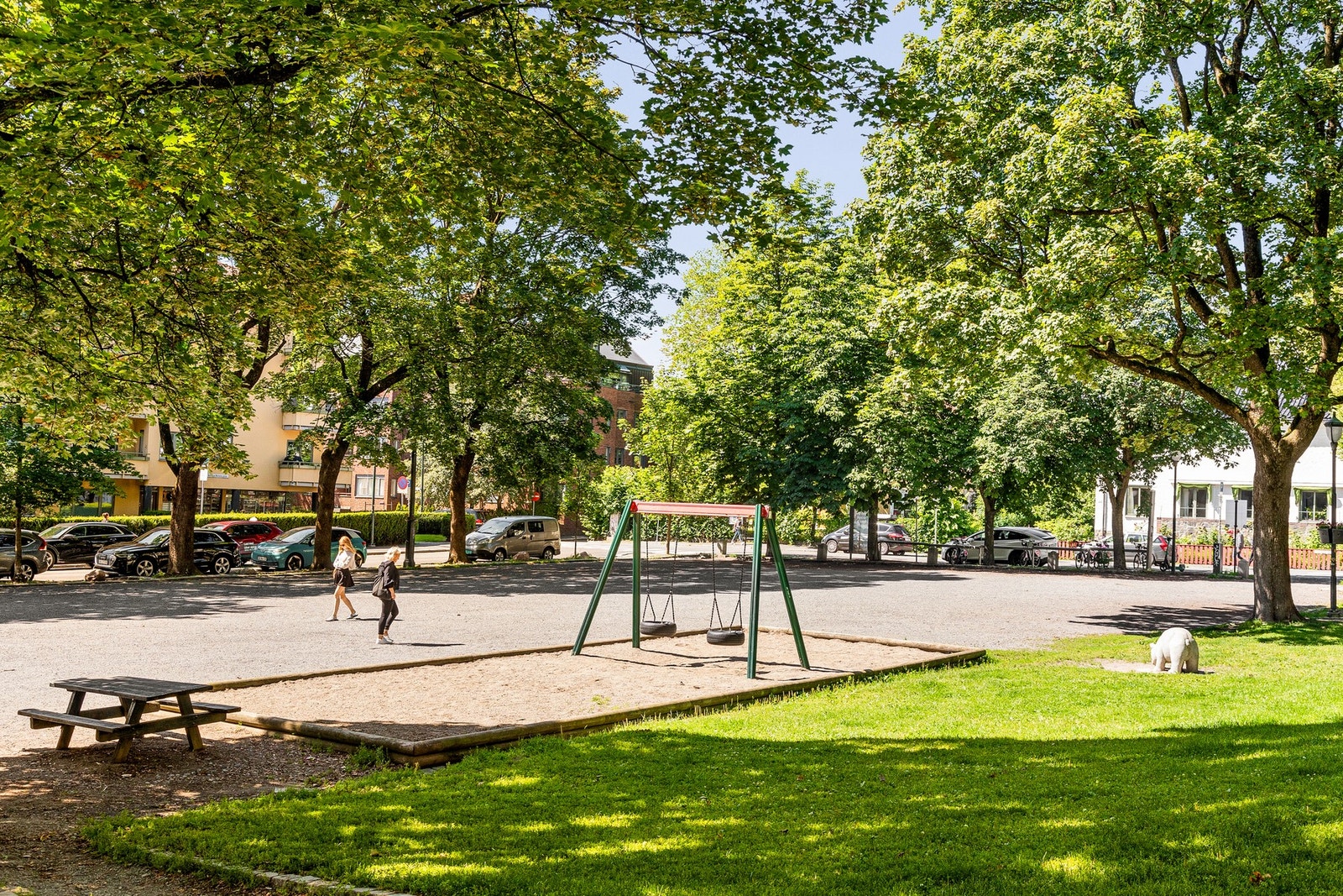 Like ved finner du hyggelige rekreasjonsområder som Vestkanttorget. Galleribilde
