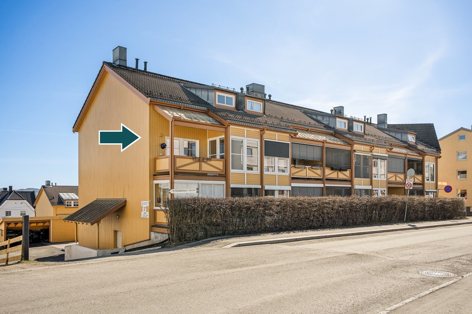 En gjennomgående leilighet over to plan med en svært sentral beliggenhet i hjertet av Gjøvik. Galleribilde