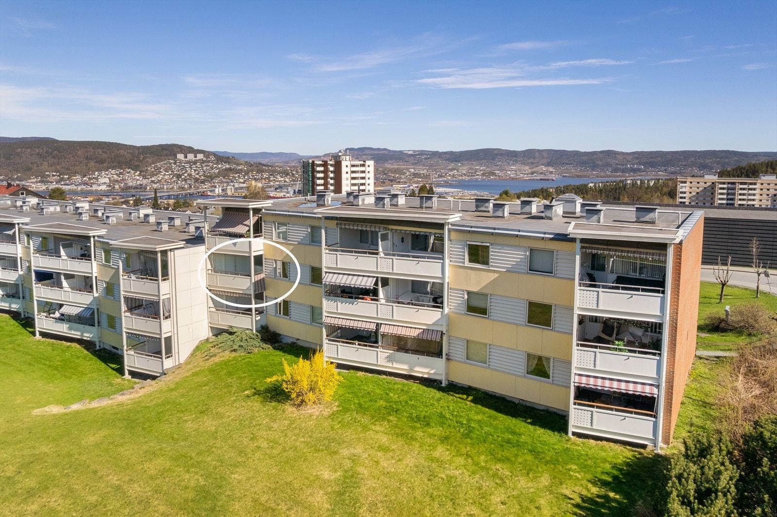 Velkommen til Laurits Grønlands vei 20A! Foto: Eiendomsfoto AS Galleribilde