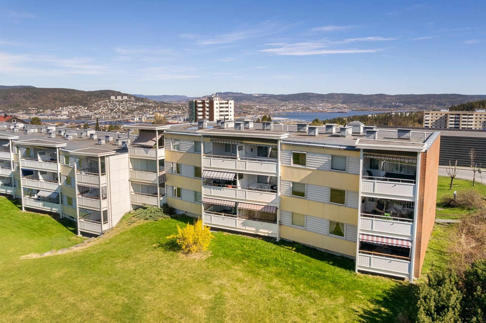 Flott beliggenhet med god utsikt Galleribilde