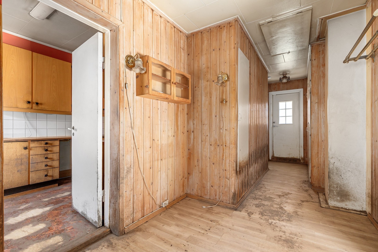 Boligen har behov for fullstendig renovering Galleribilde
