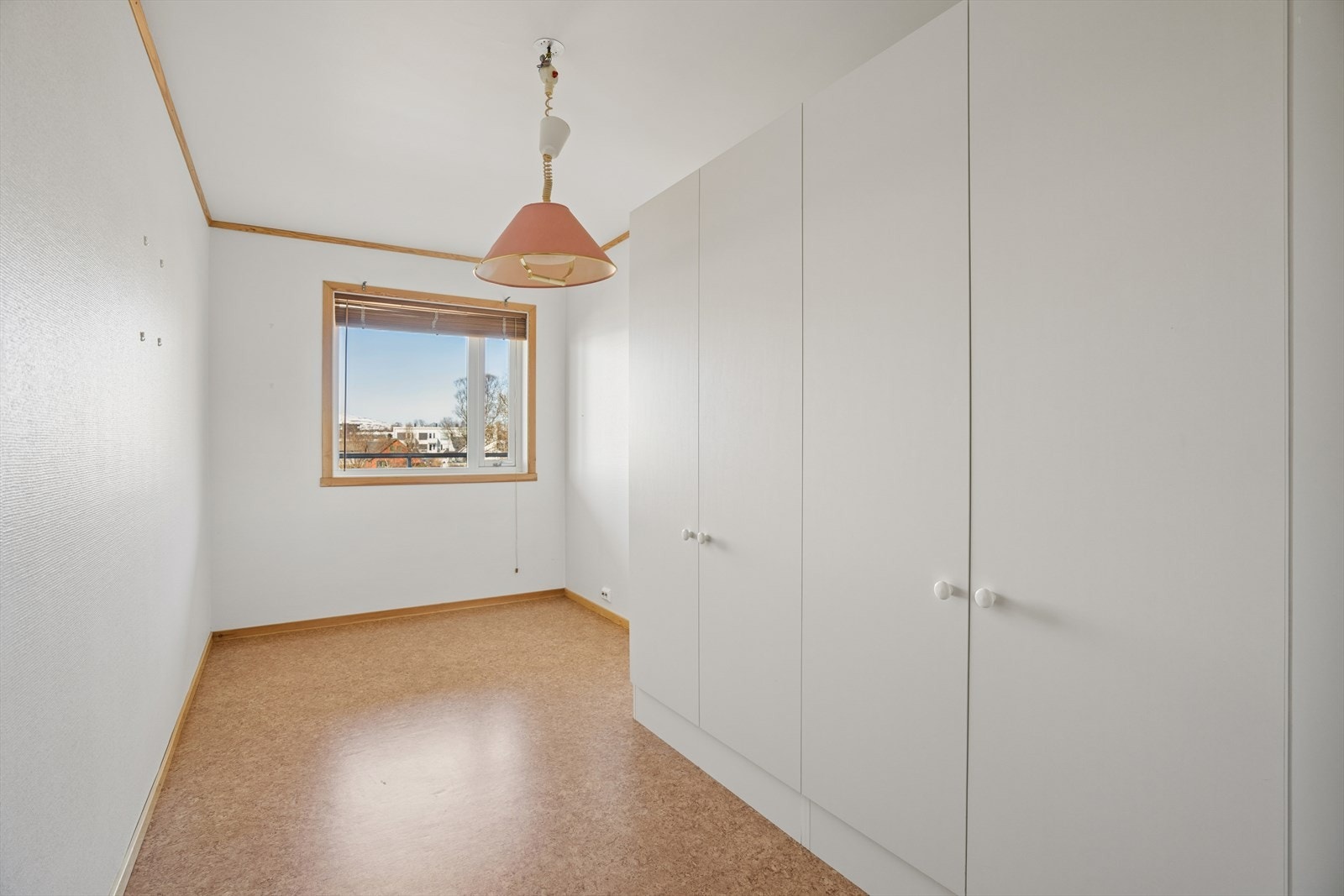 De to andre soverommene egner seg godt som barnerom, gjesterom eller kontor, avhengig av behov. Galleribilde