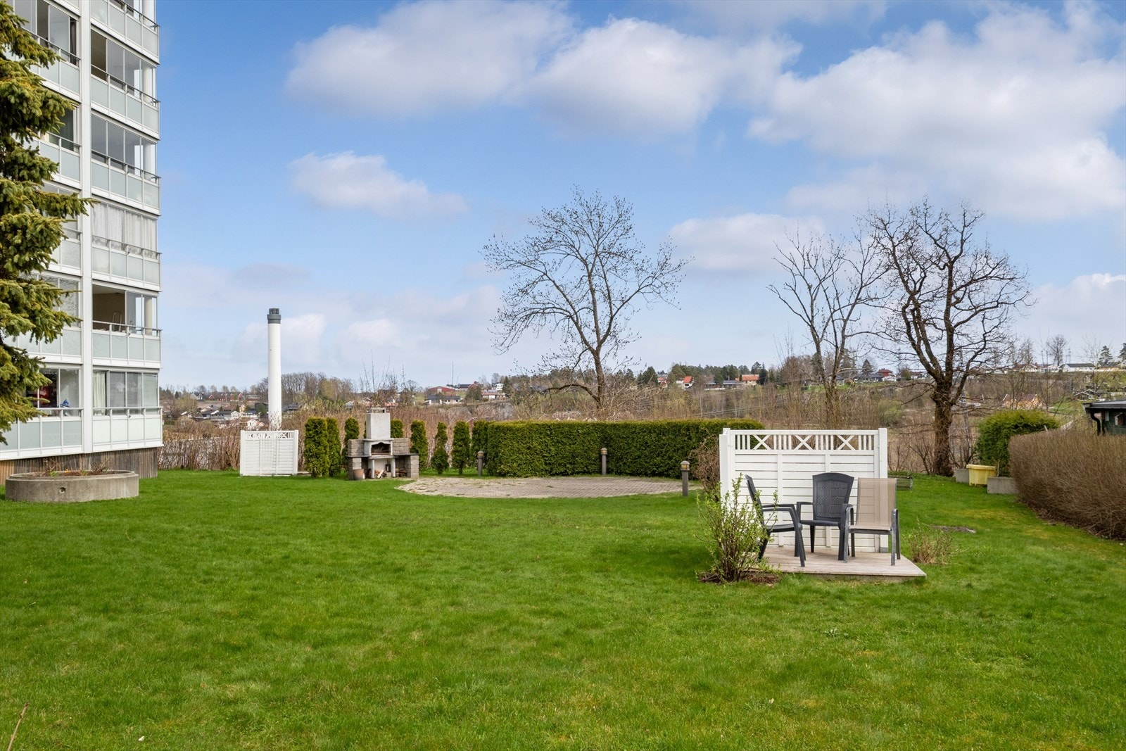 Koselig felles uteplass Galleribilde