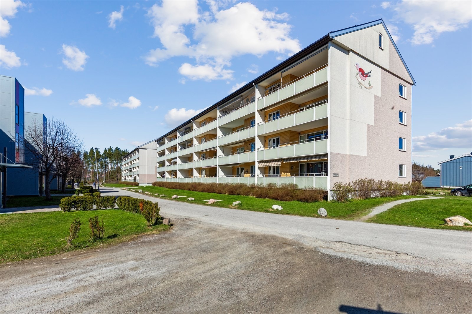 Denne leiligheten ligger i 4 . etasje med heis. Galleribilde