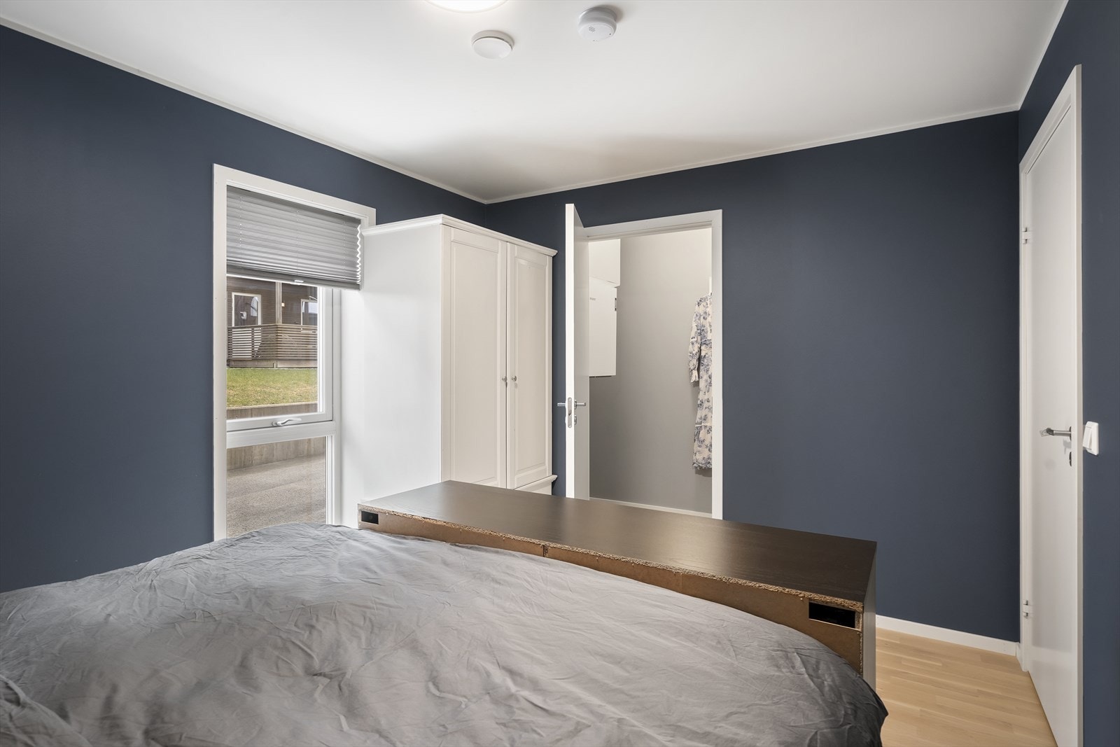 Fra hovedsoverommet er det muligheter for walk-in closet Galleribilde