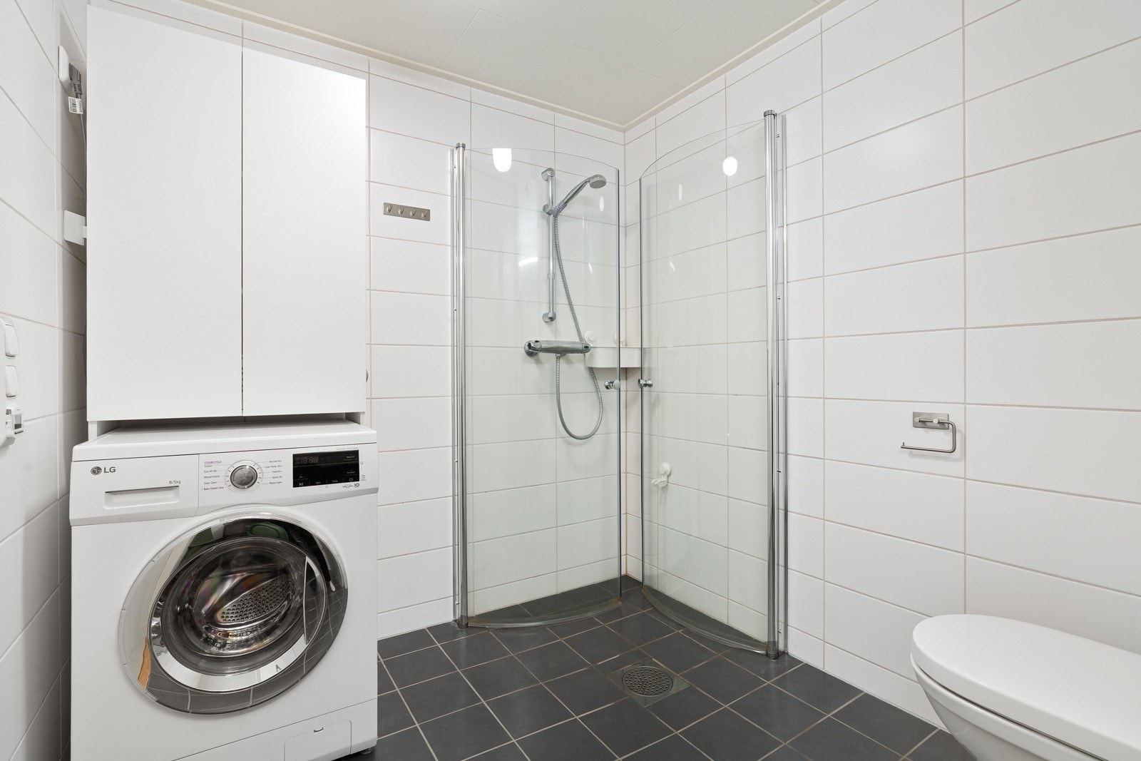 God plass til vaskemaskin og tørketrommel.