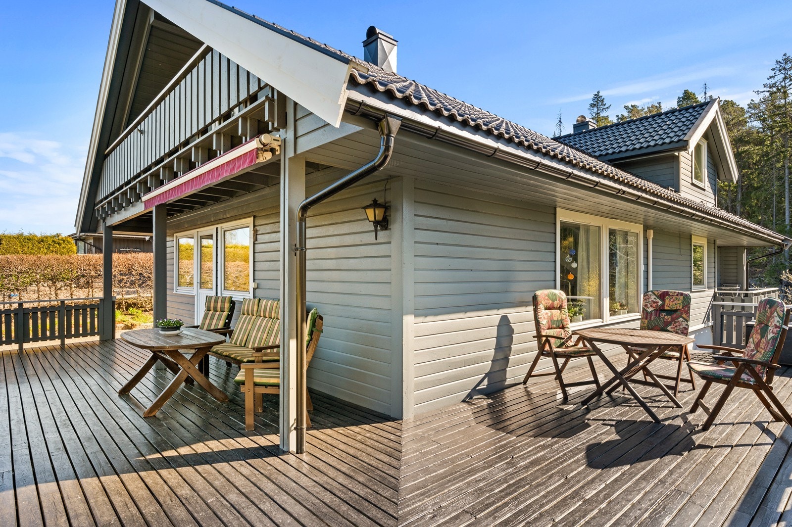 Terrasse ligger mot syd/vest Galleribilde