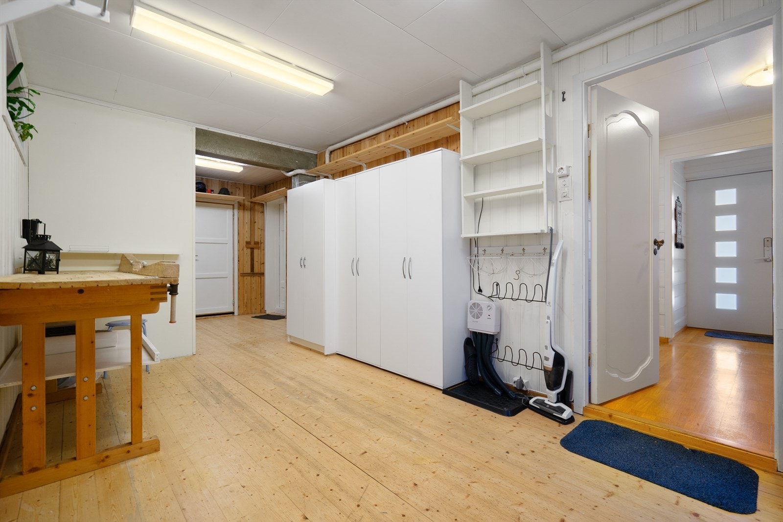 Bod 1 av 5- rikelig med oppbevarings plass Galleribilde