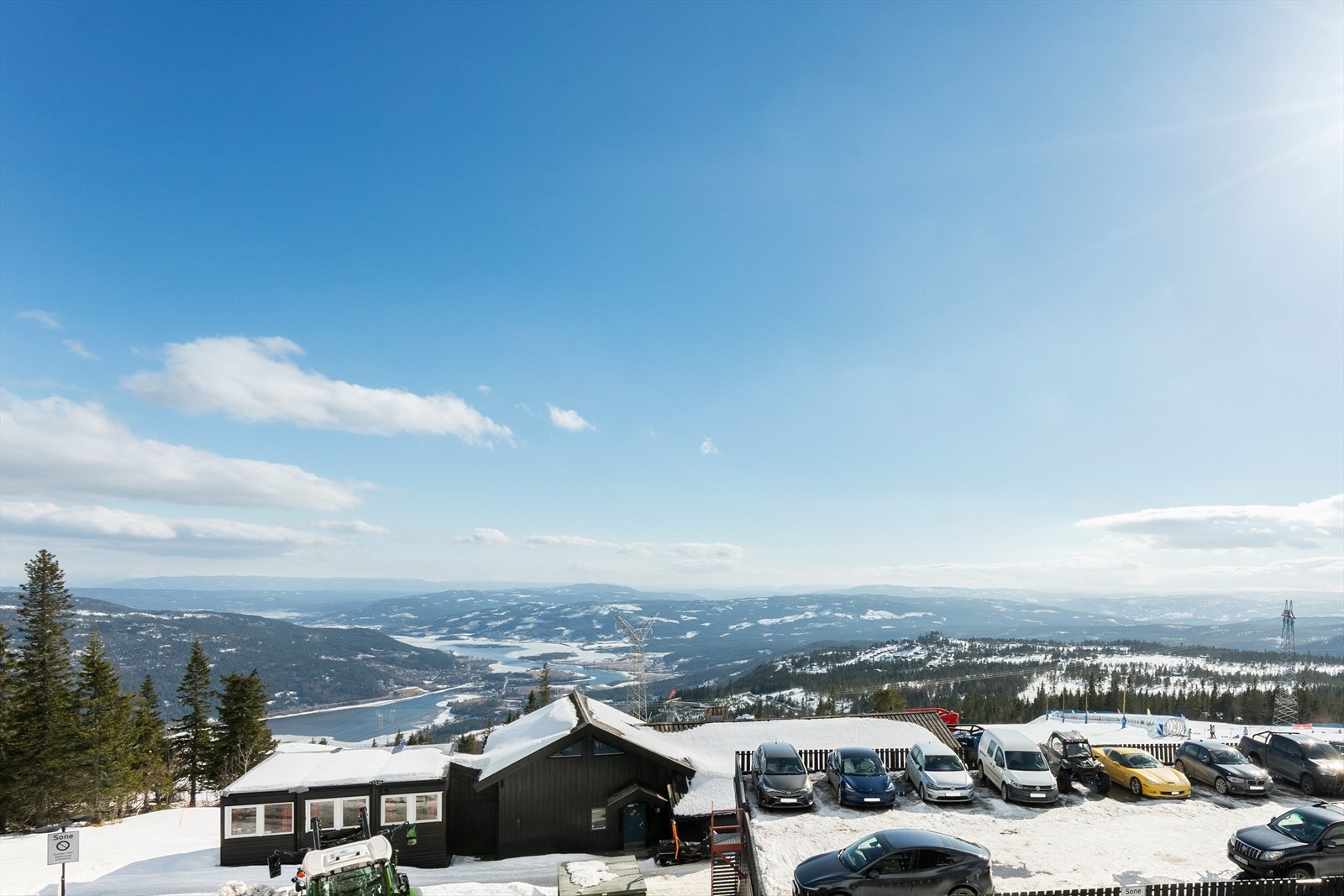 Presentert av Bendik Blumenthal v/ Nordvik Hyttemegling Galleribilde