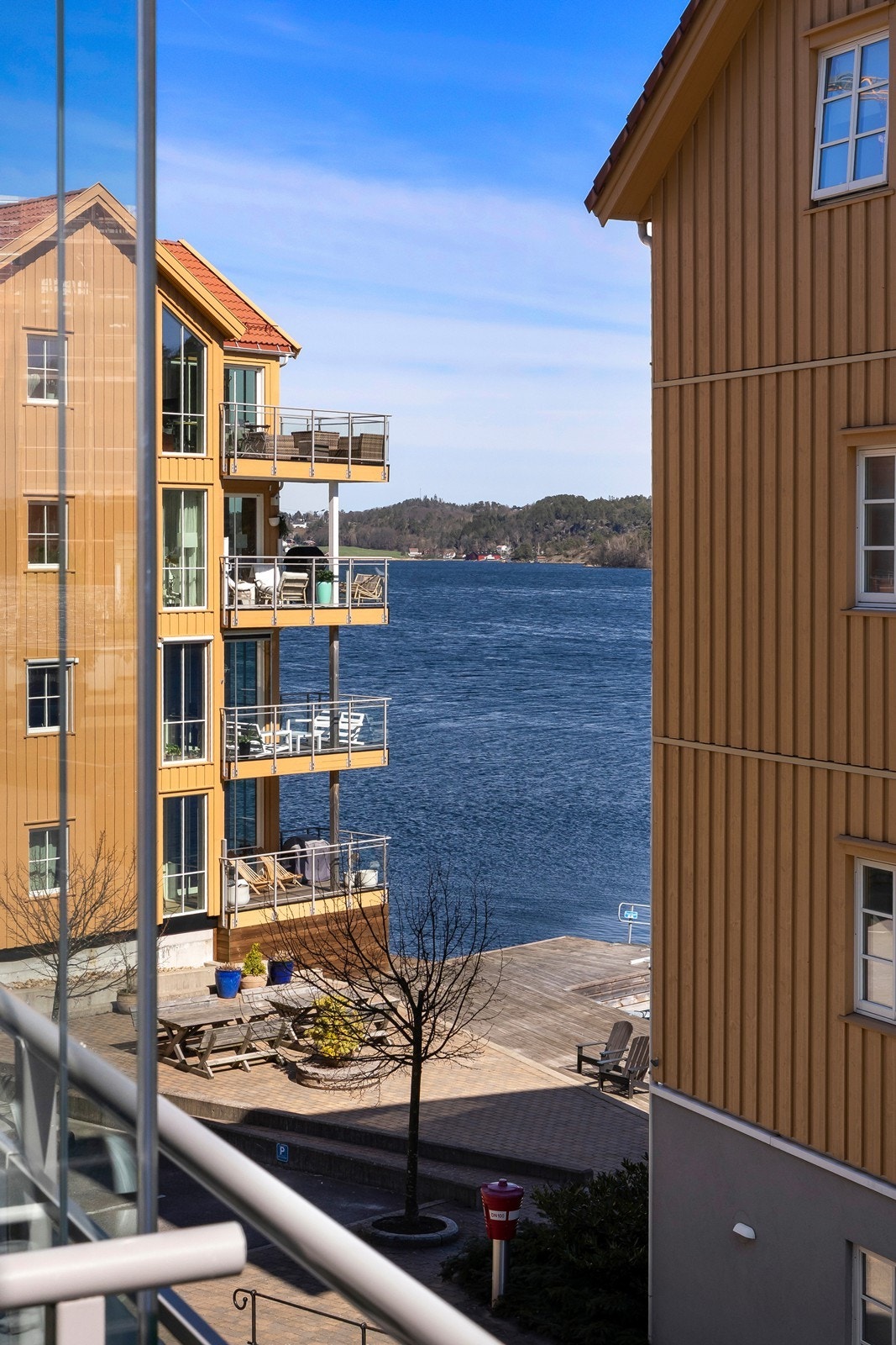 Utsikt fra balkong. Galleribilde
