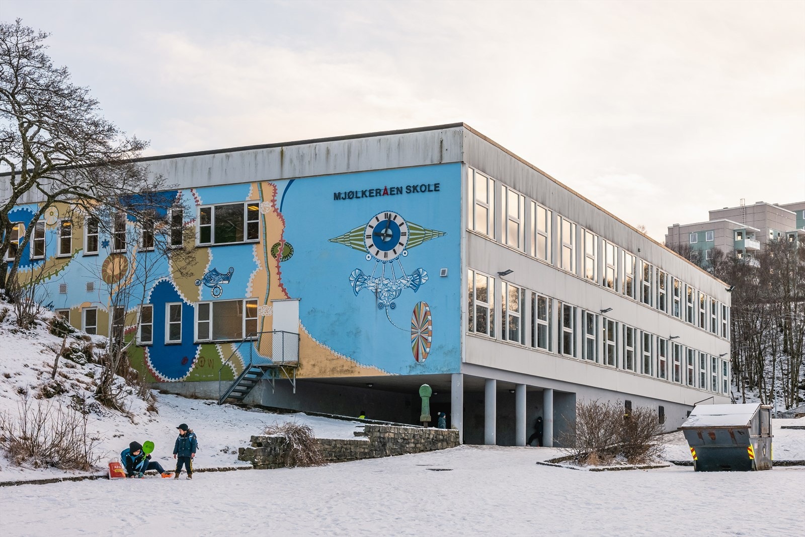 Mjølkeråen skole. Galleribilde