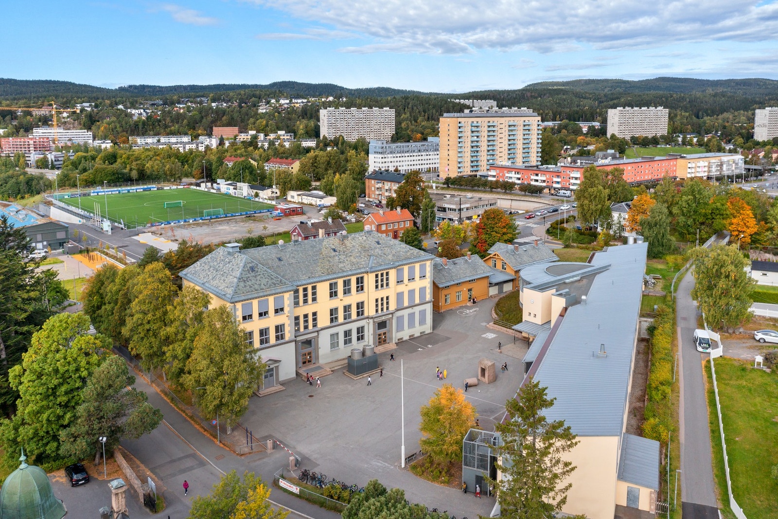 Boligen sokner til Grorud skole (1-7.kl) og Groruddalen skole (8-10.kl). Galleribilde