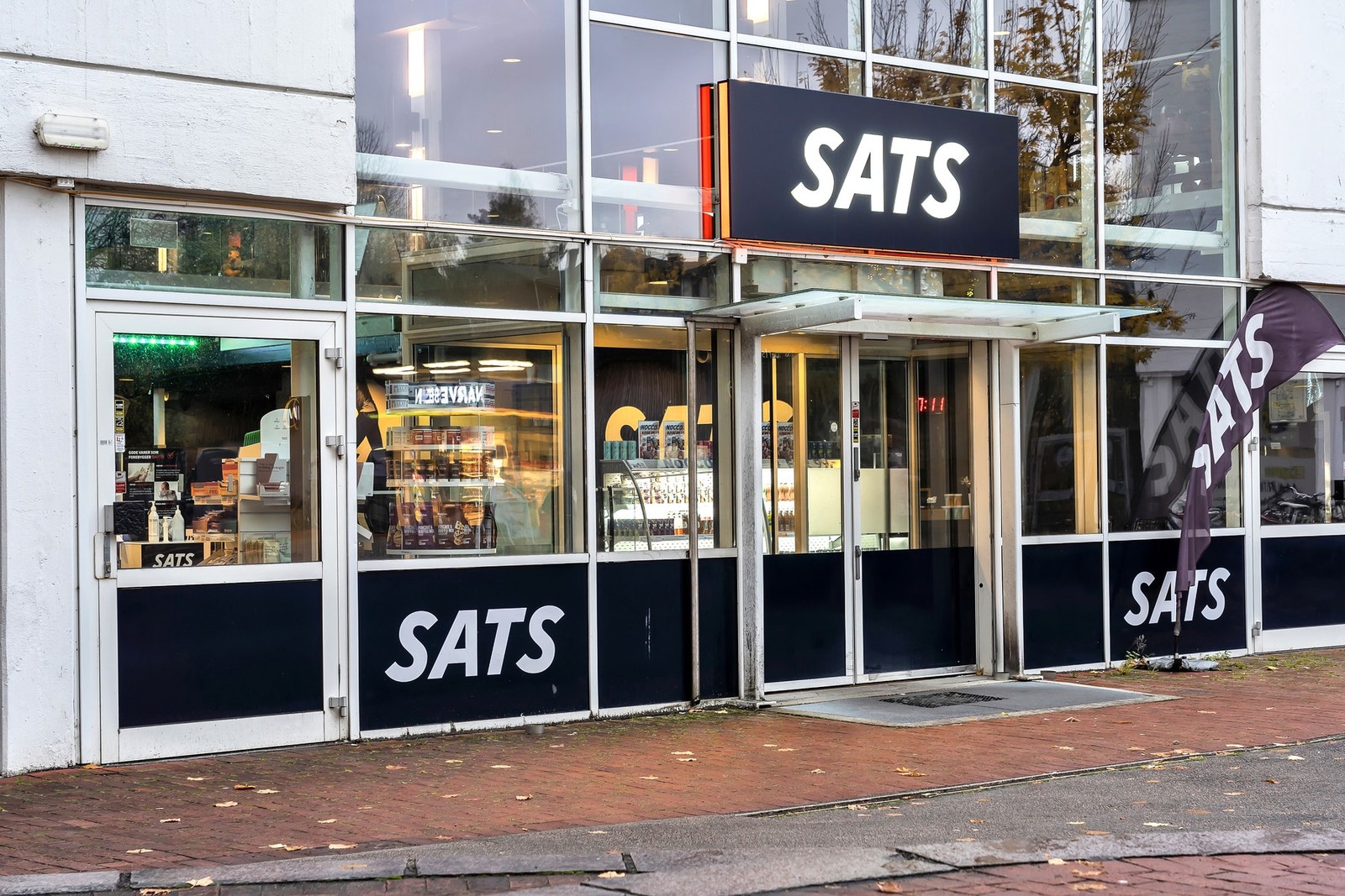 Nærmeste treningssenter er SATS, som ligger på den gamle delen av Lambertseter senter. Galleribilde