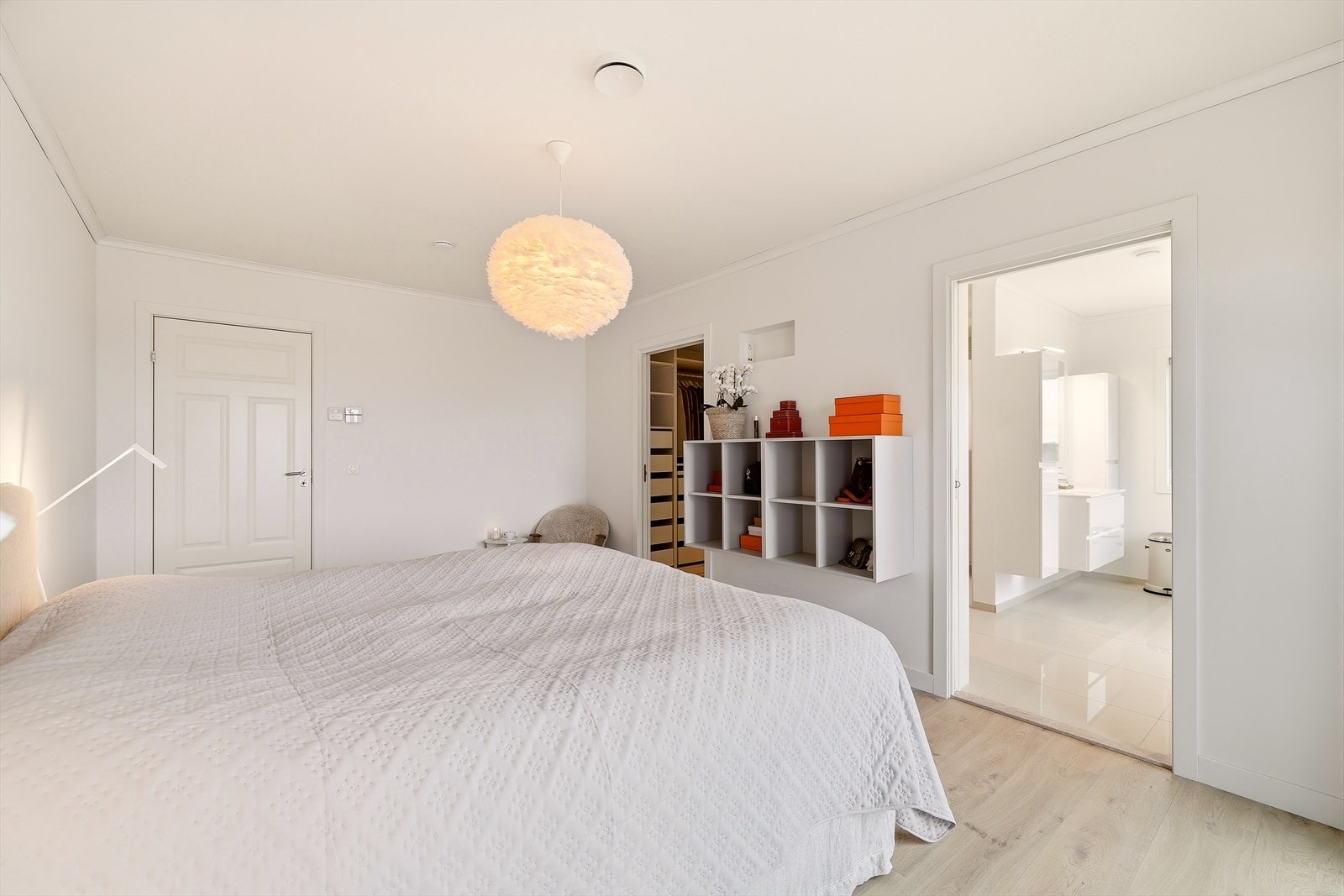 Herfra også tilkomst til en-suite baderom. Galleribilde