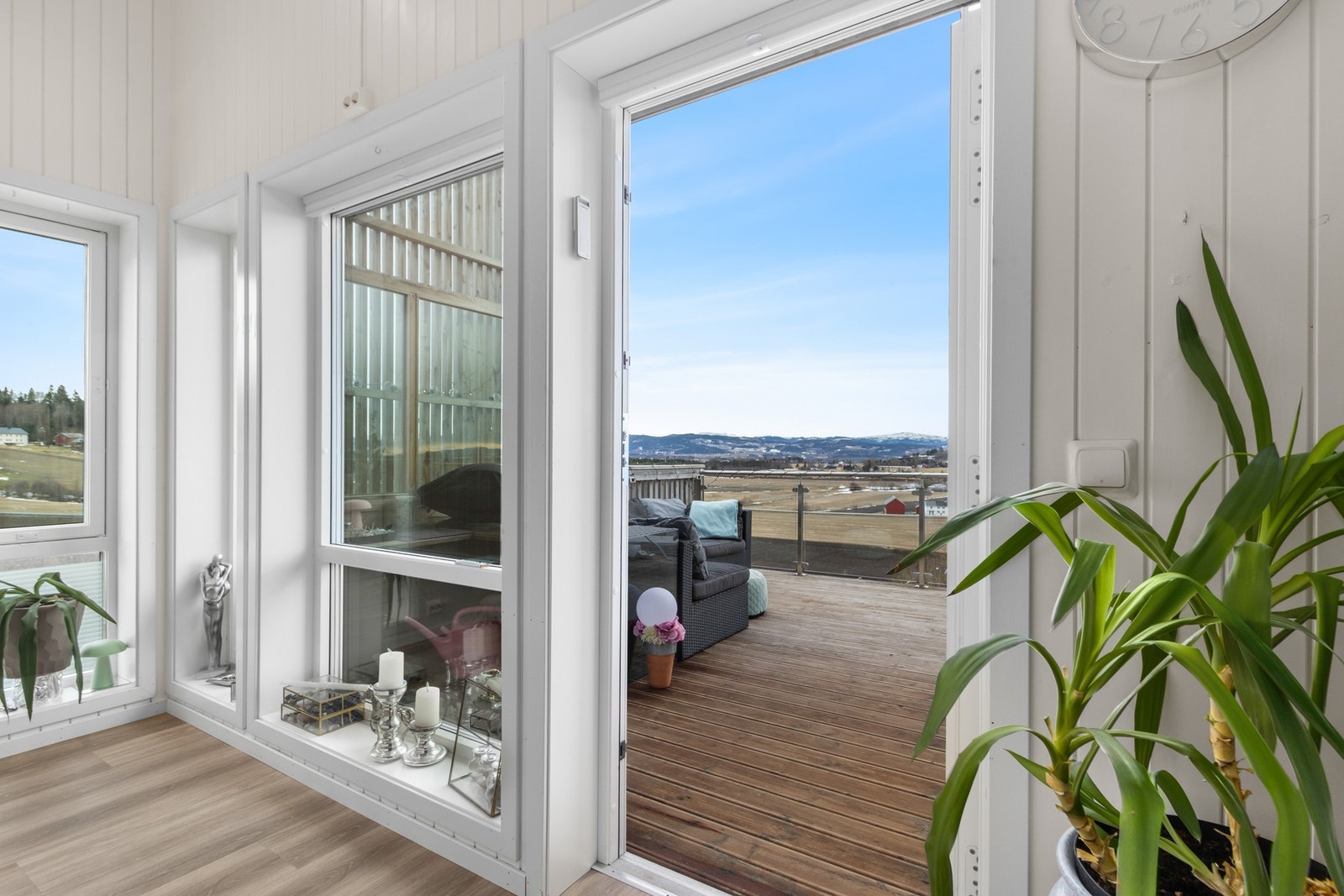 Utgang til veranda. Galleribilde