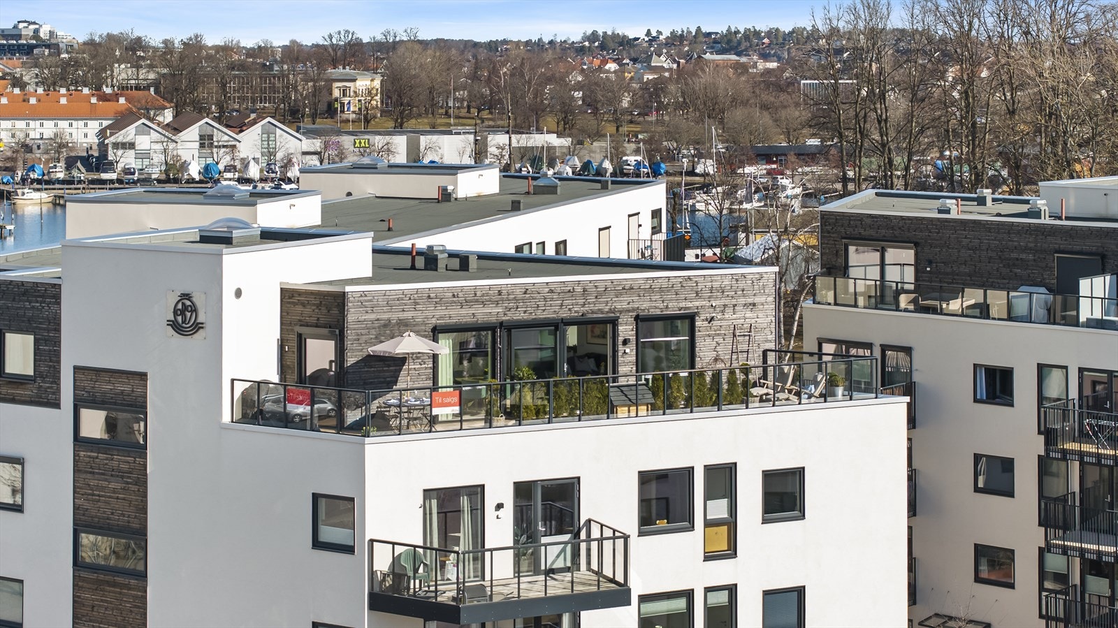 Leiligheten ligger usjenert til i toppetasjen. Galleribilde