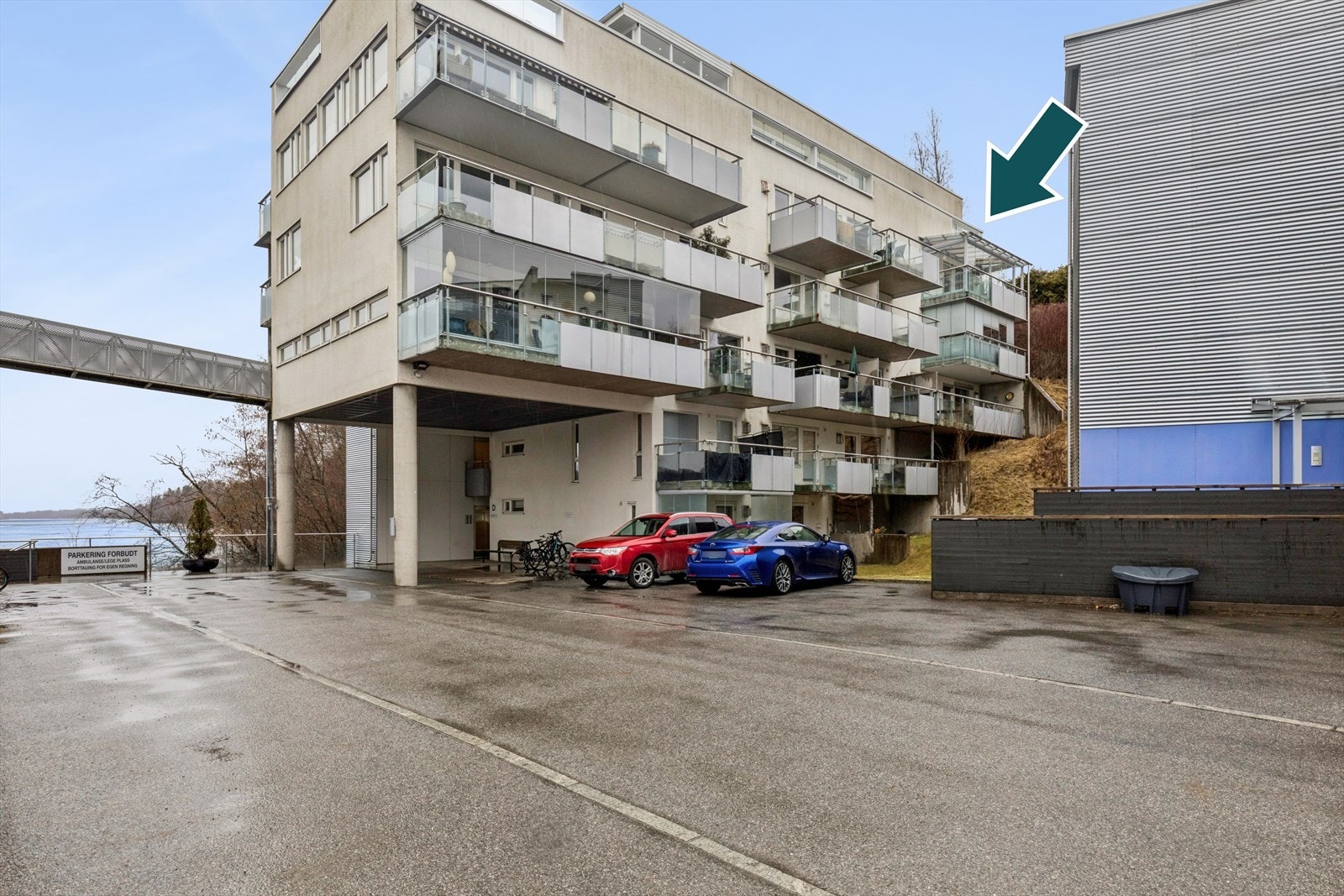 Her bor du i et sentralt og levende område, med kort vei til både daglige gjøremål, kollektivtransport og flotte rekreasjonsområder langs elven. Galleribilde