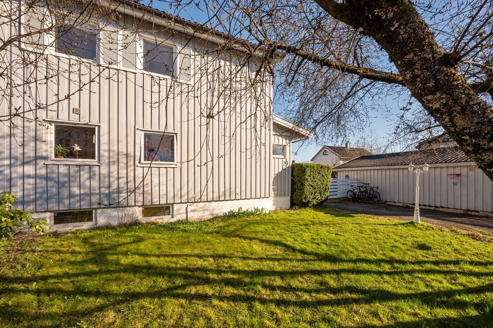 Forsiden av huset. Galleribilde