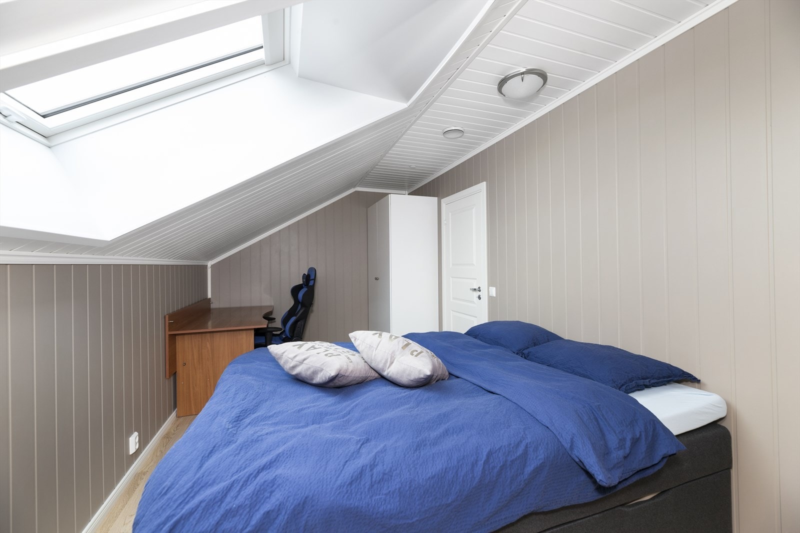 Det er også plass til garderobe. Galleribilde