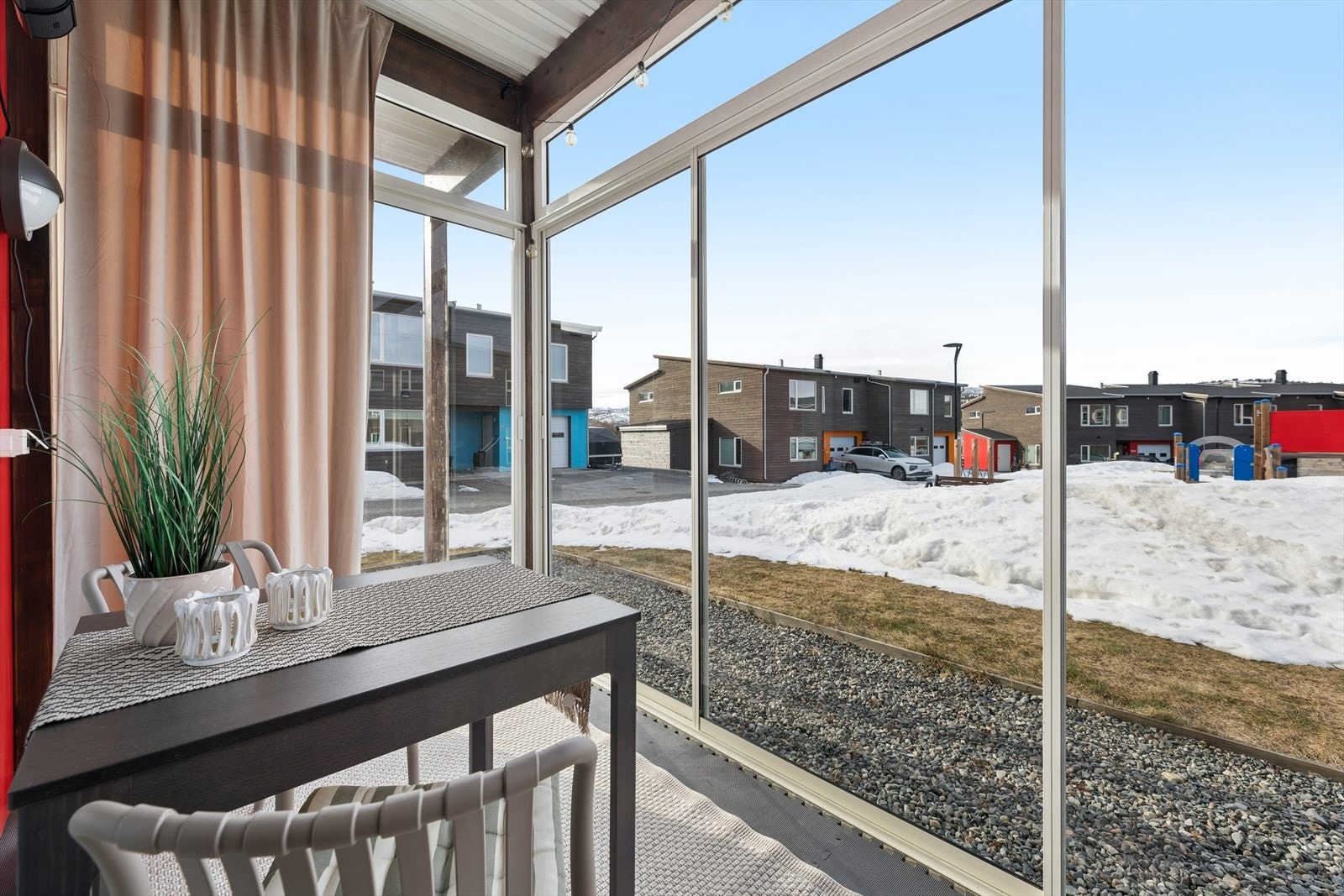Her kan man enkelt nyte morgenkaffen eller finværsdager. Galleribilde