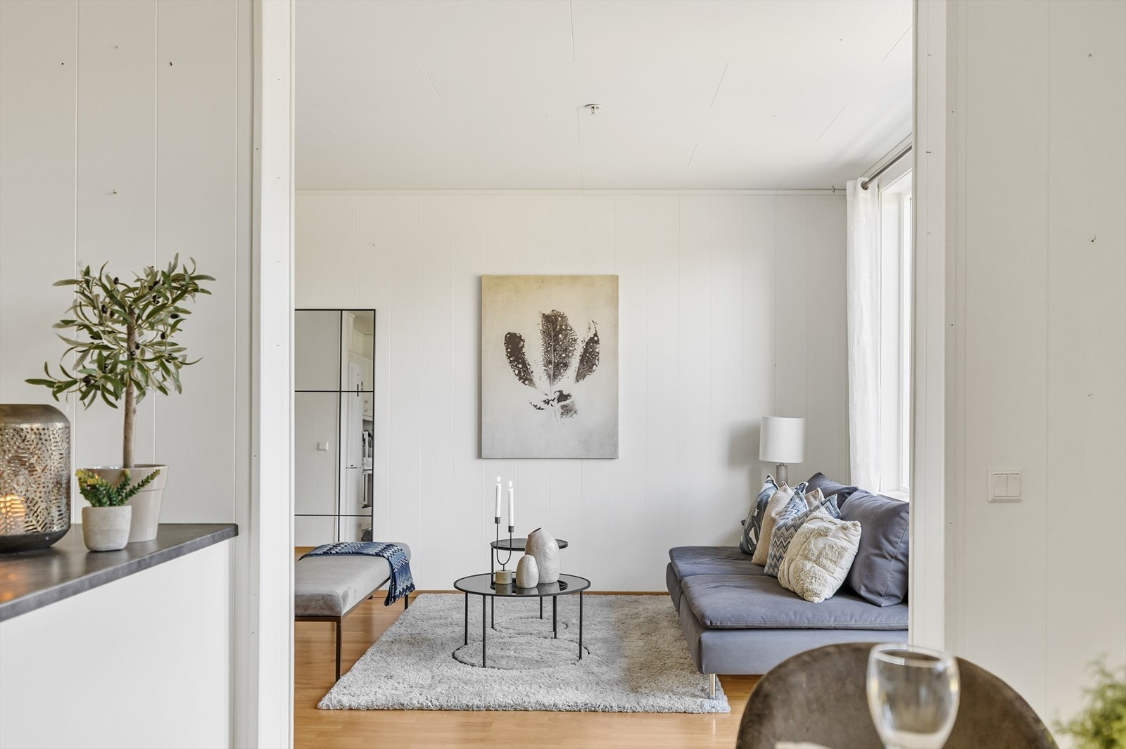 Stuen er også lys og romslig. Galleribilde